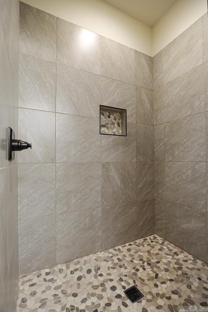 OLDE SALEM TOWNSHIP - Residential