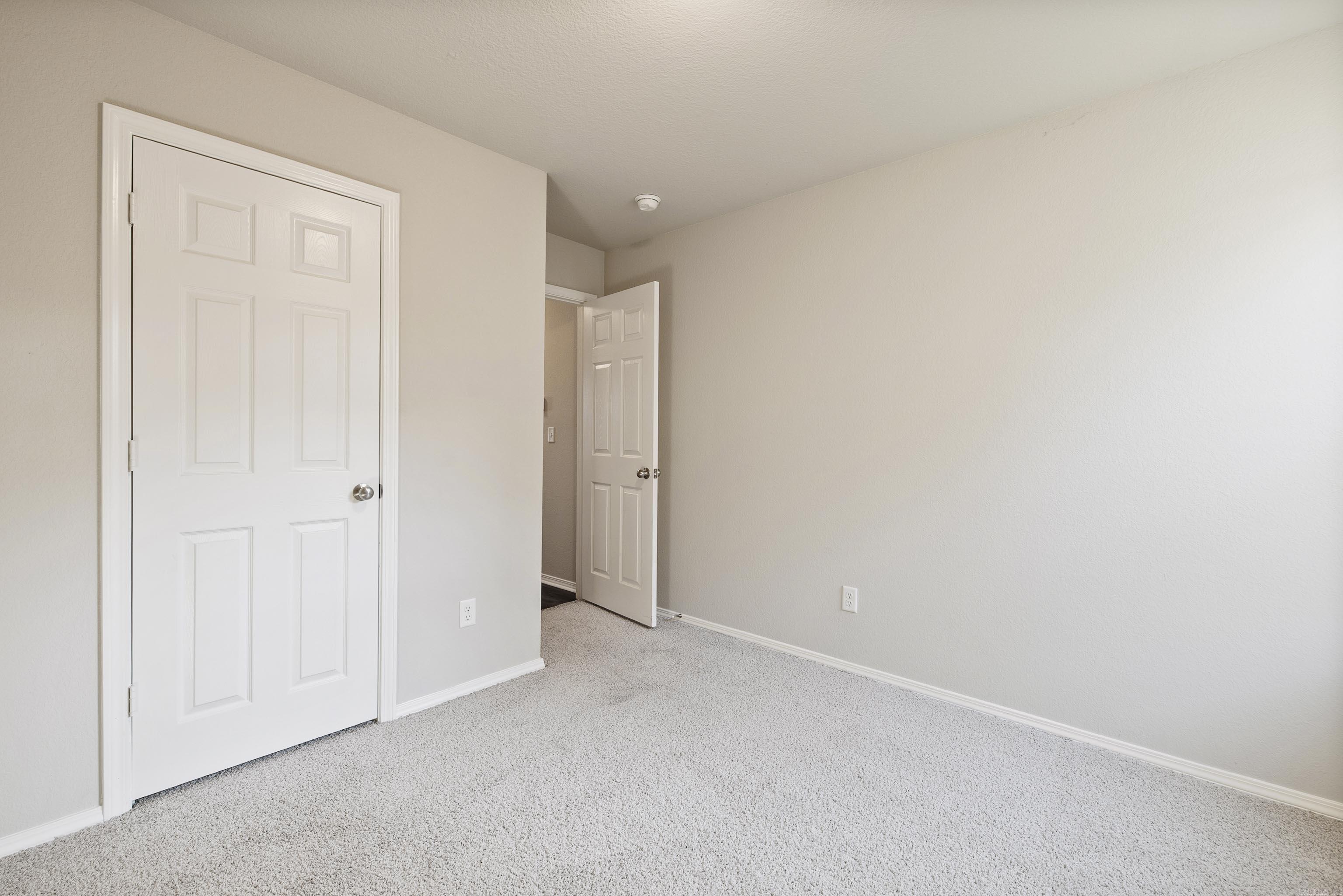 HILLDALE CROSSING - Residential