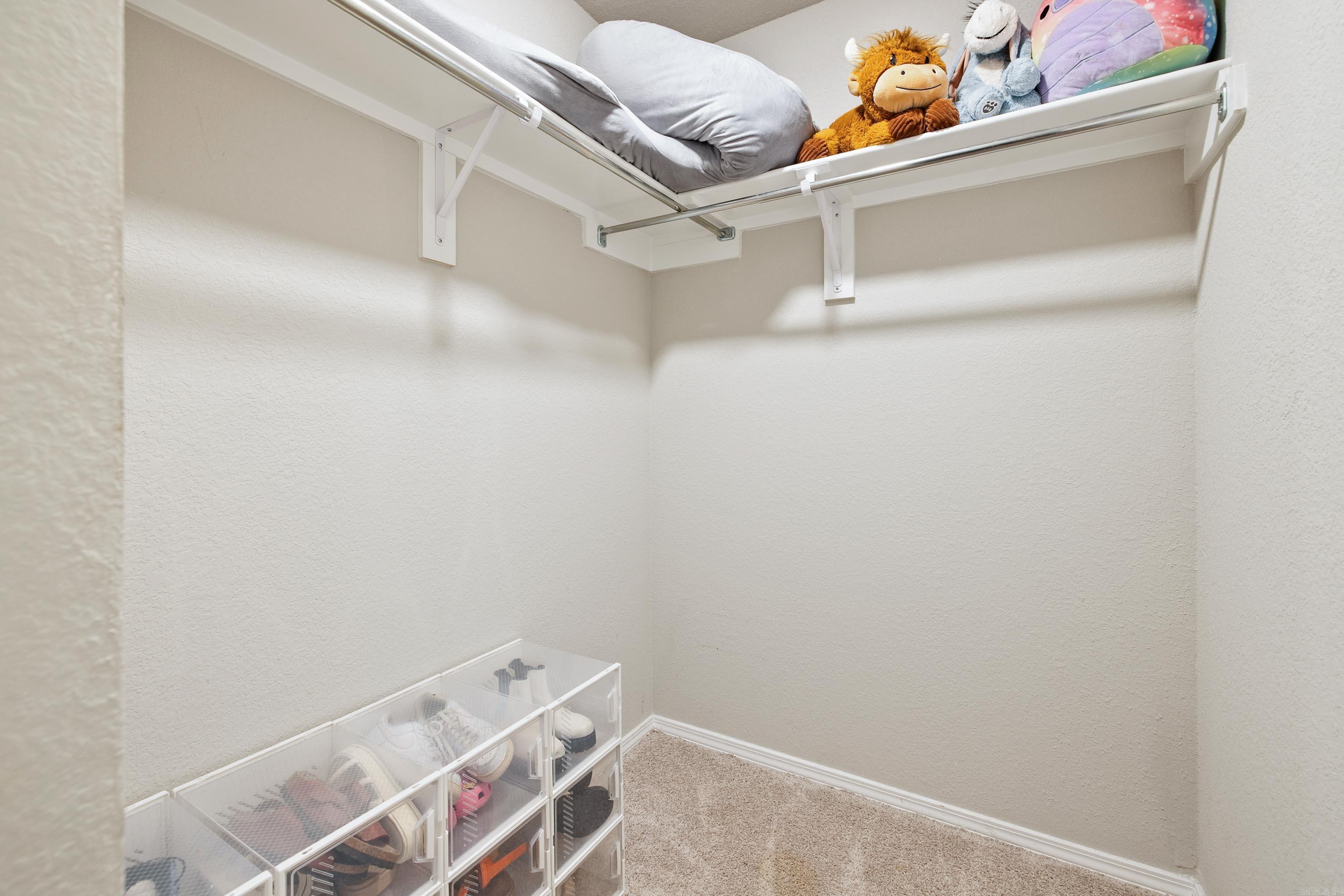 HILLDALE CROSSING - Residential