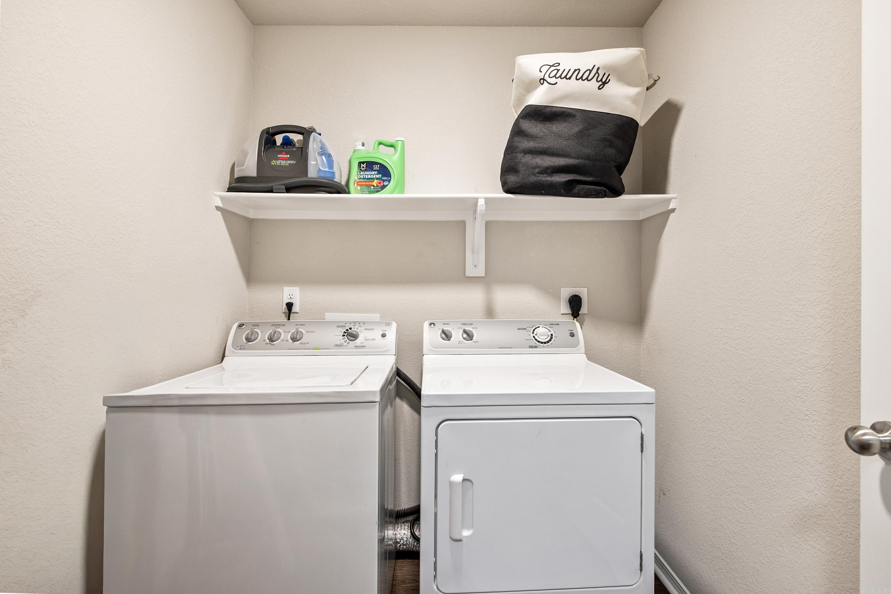 HILLDALE CROSSING - Residential