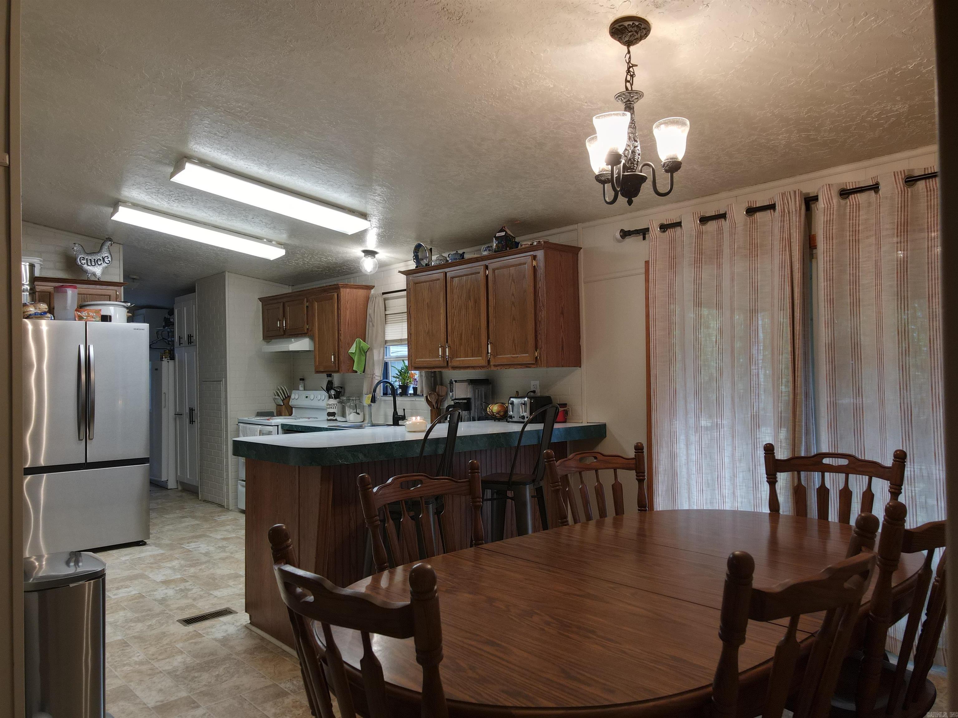 FAWNDALE - Residential