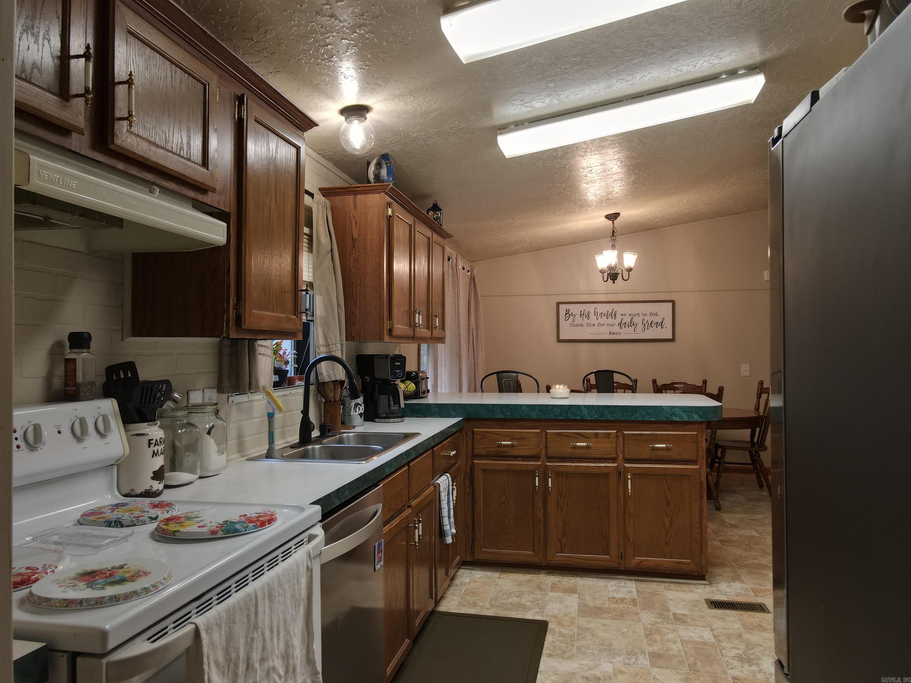 FAWNDALE - Residential