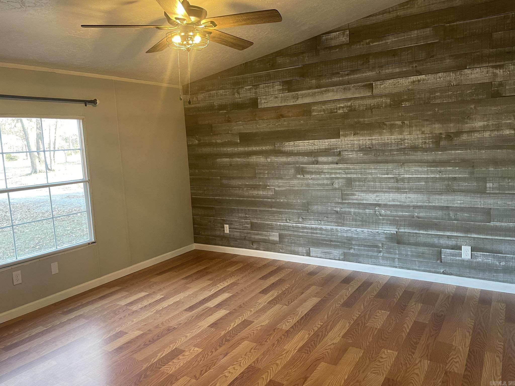 FAWNDALE - Residential