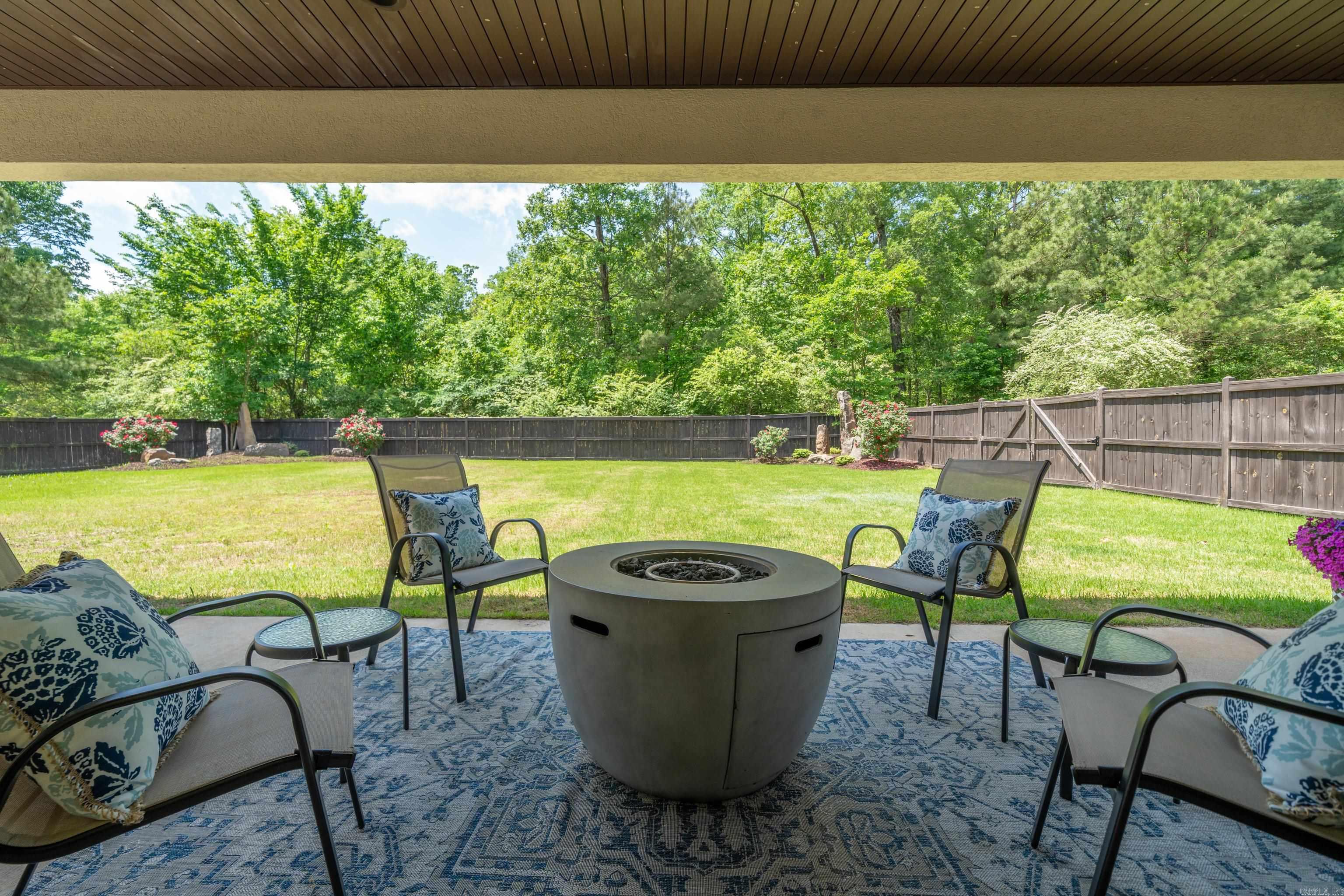 HUNTERS COVE - Residential