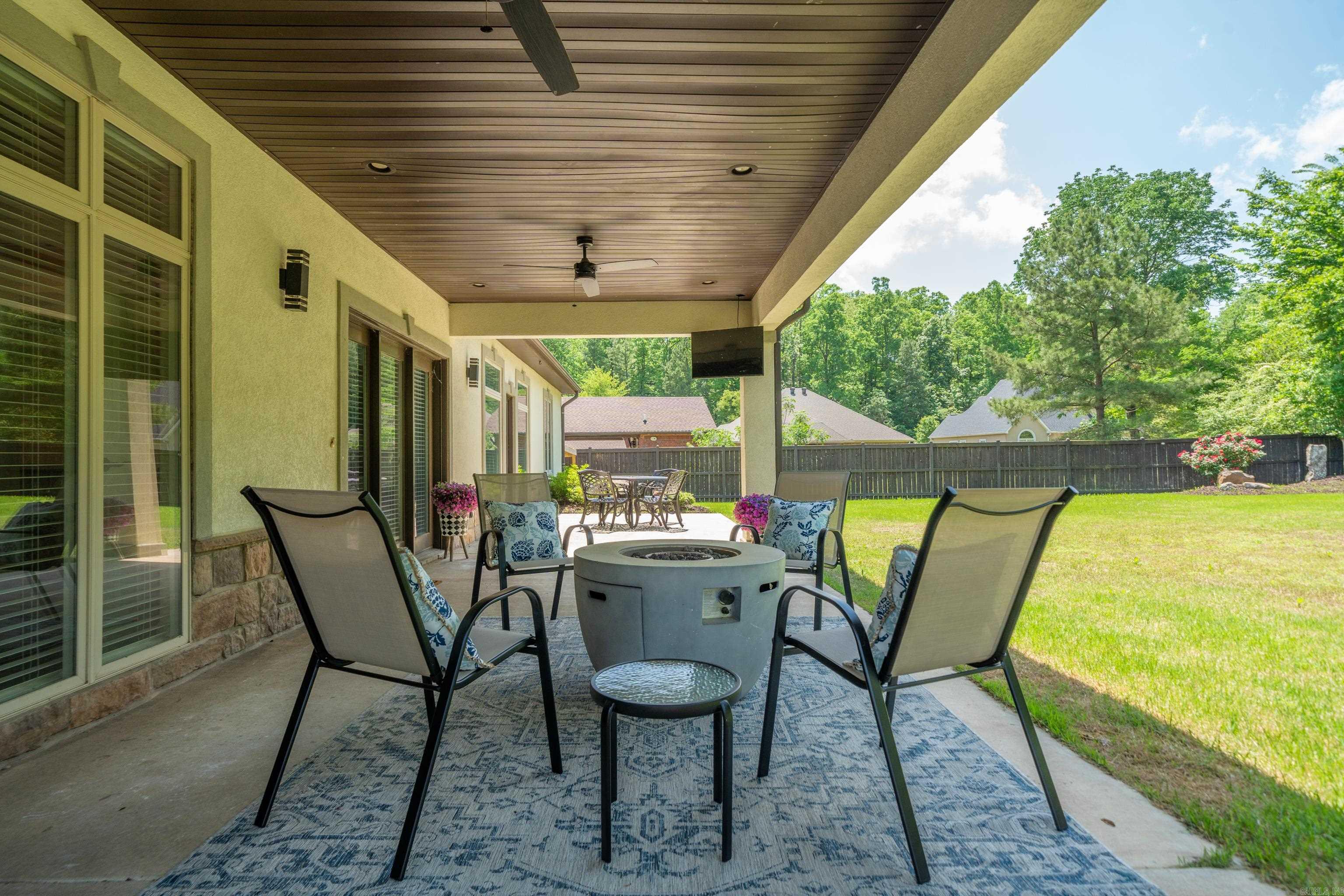 HUNTERS COVE - Residential