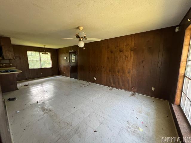 Twin Lakes - Residential