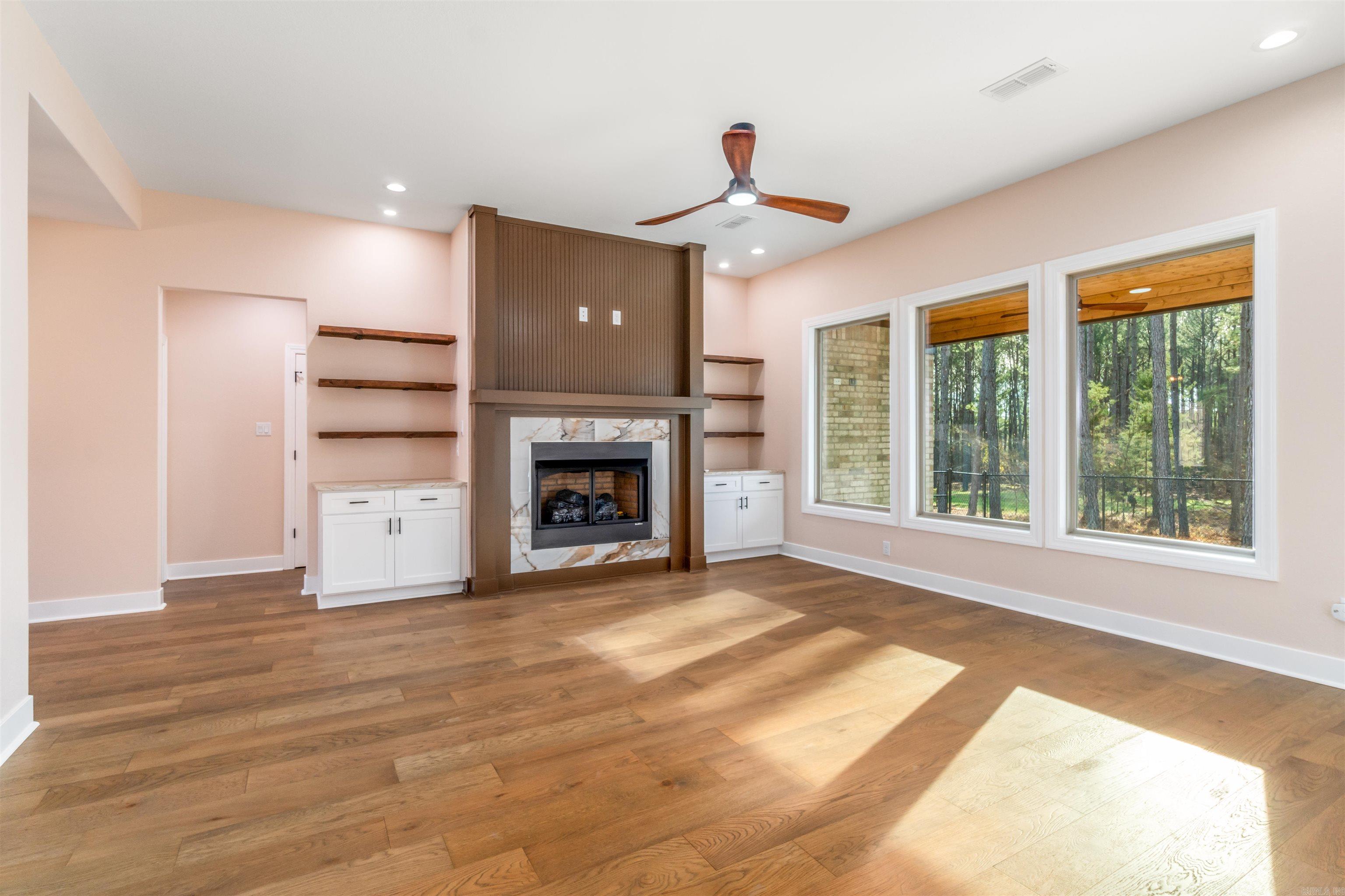 Isabella - Residential