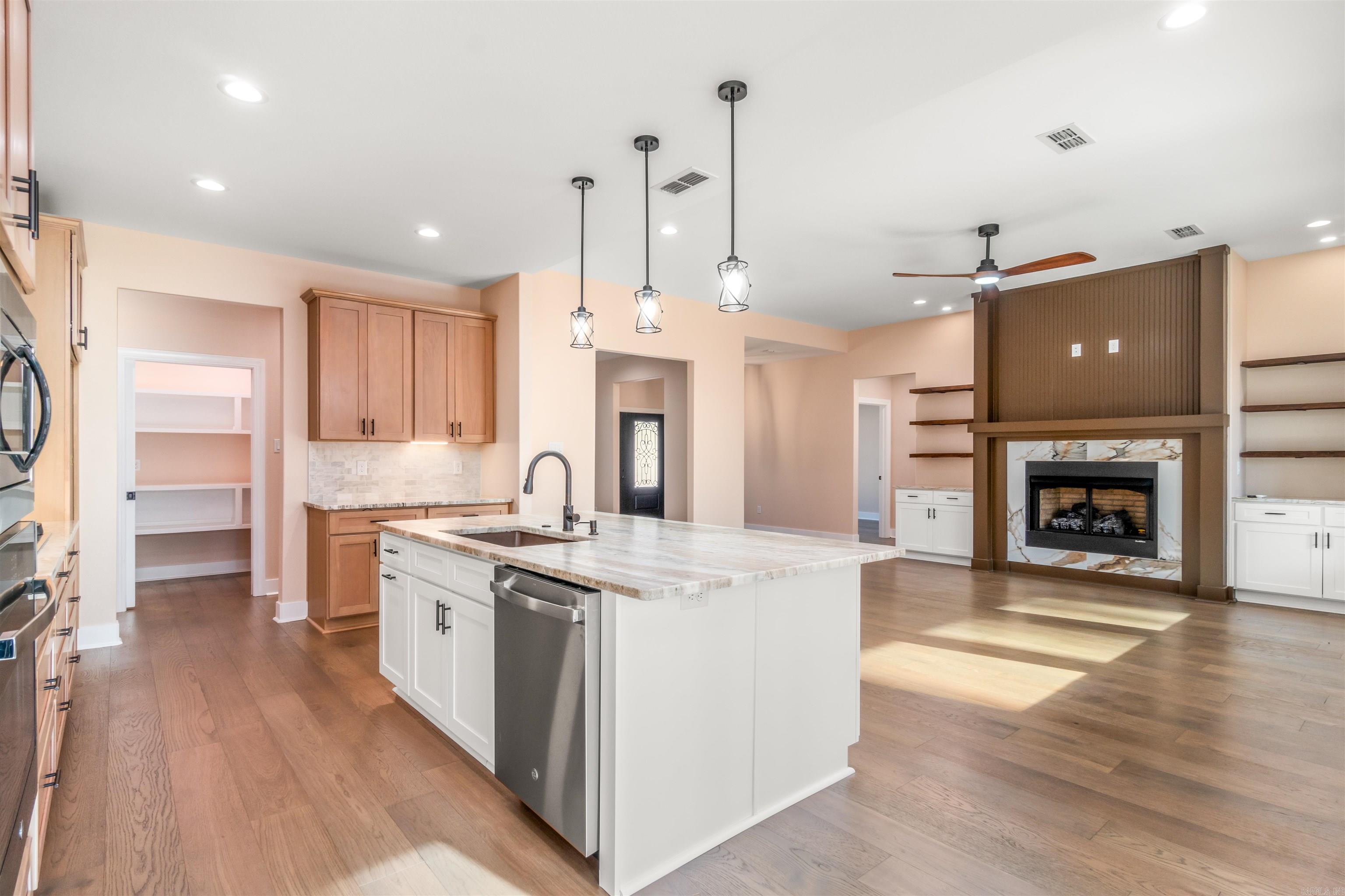 Isabella - Residential