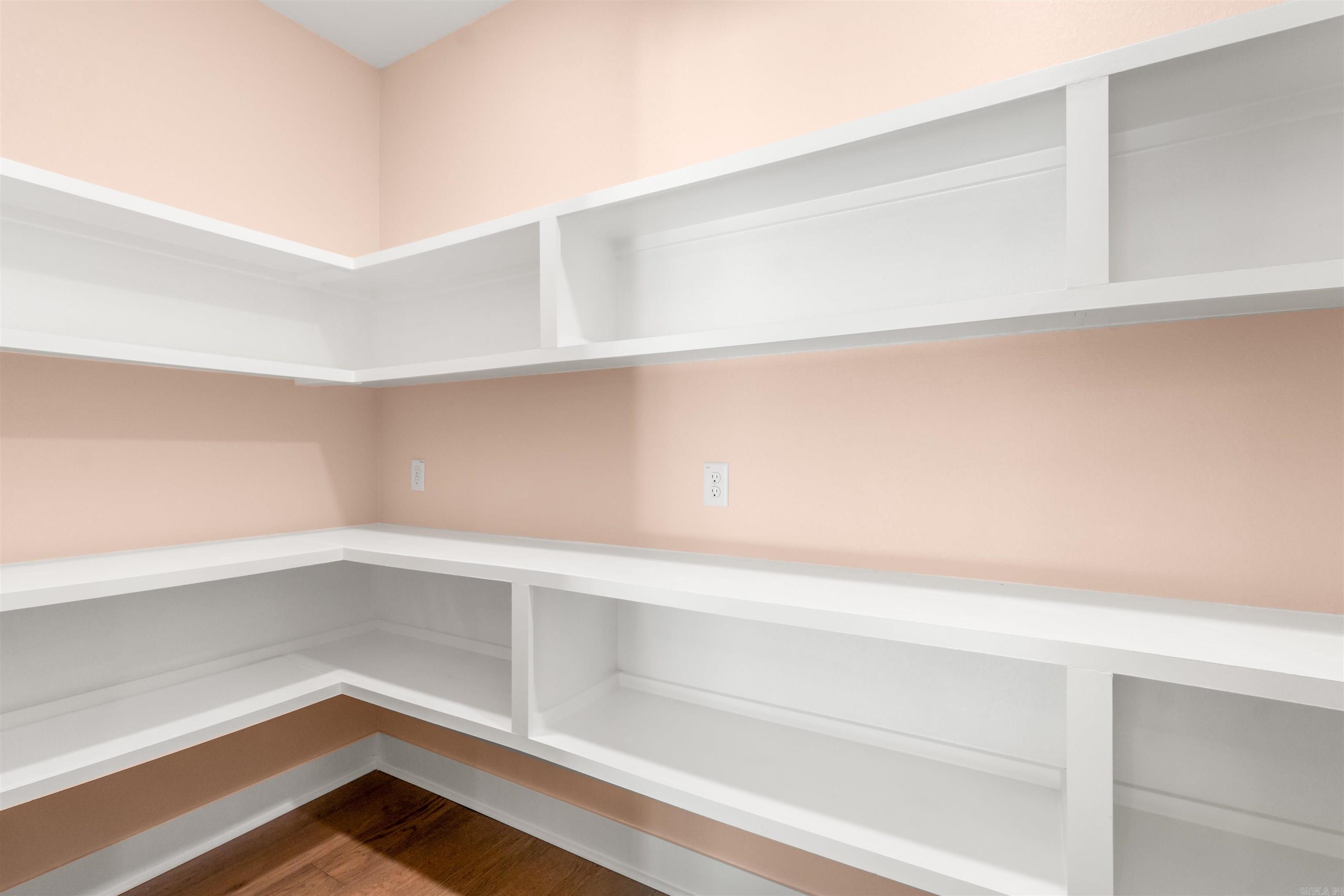 Isabella - Residential