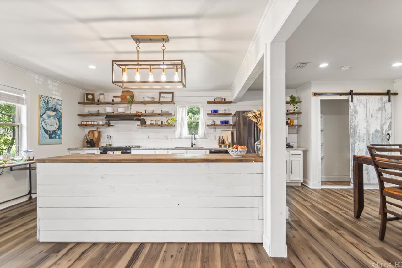 STURBRIDGE - Residential