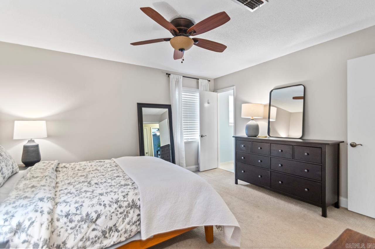 STURBRIDGE - Residential