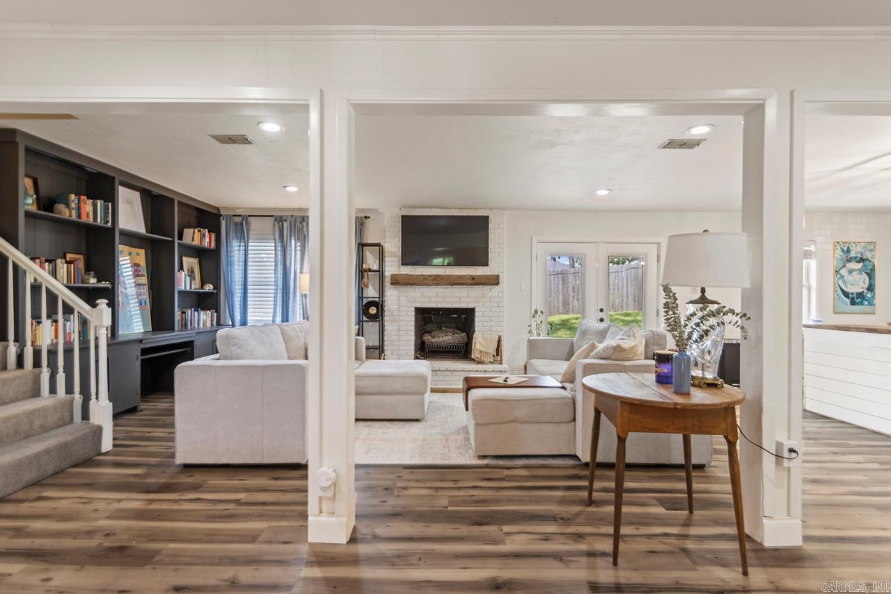 STURBRIDGE - Residential