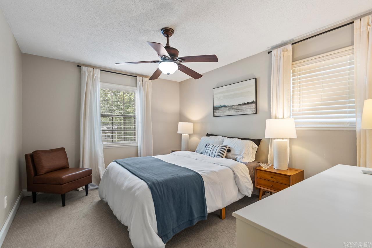 STURBRIDGE - Residential