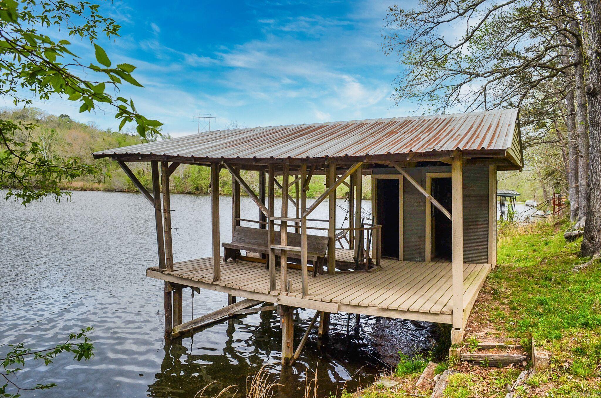 Magnet Cove - Residential