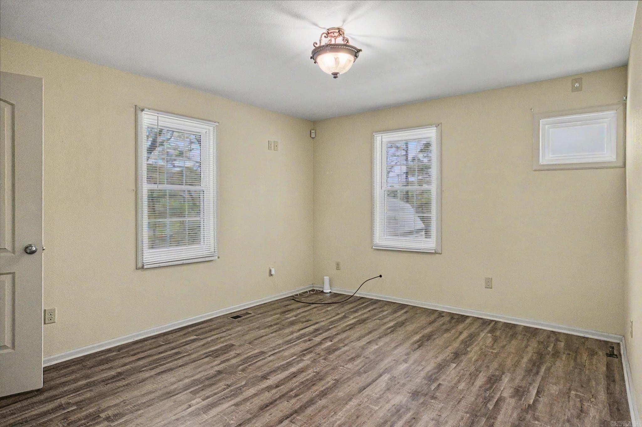 Magnet Cove - Residential