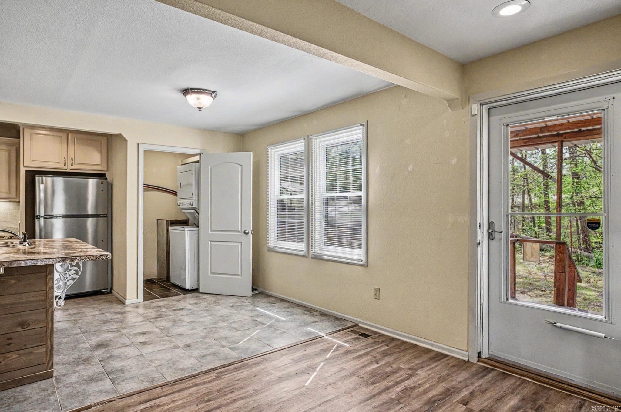 Magnet Cove - Residential