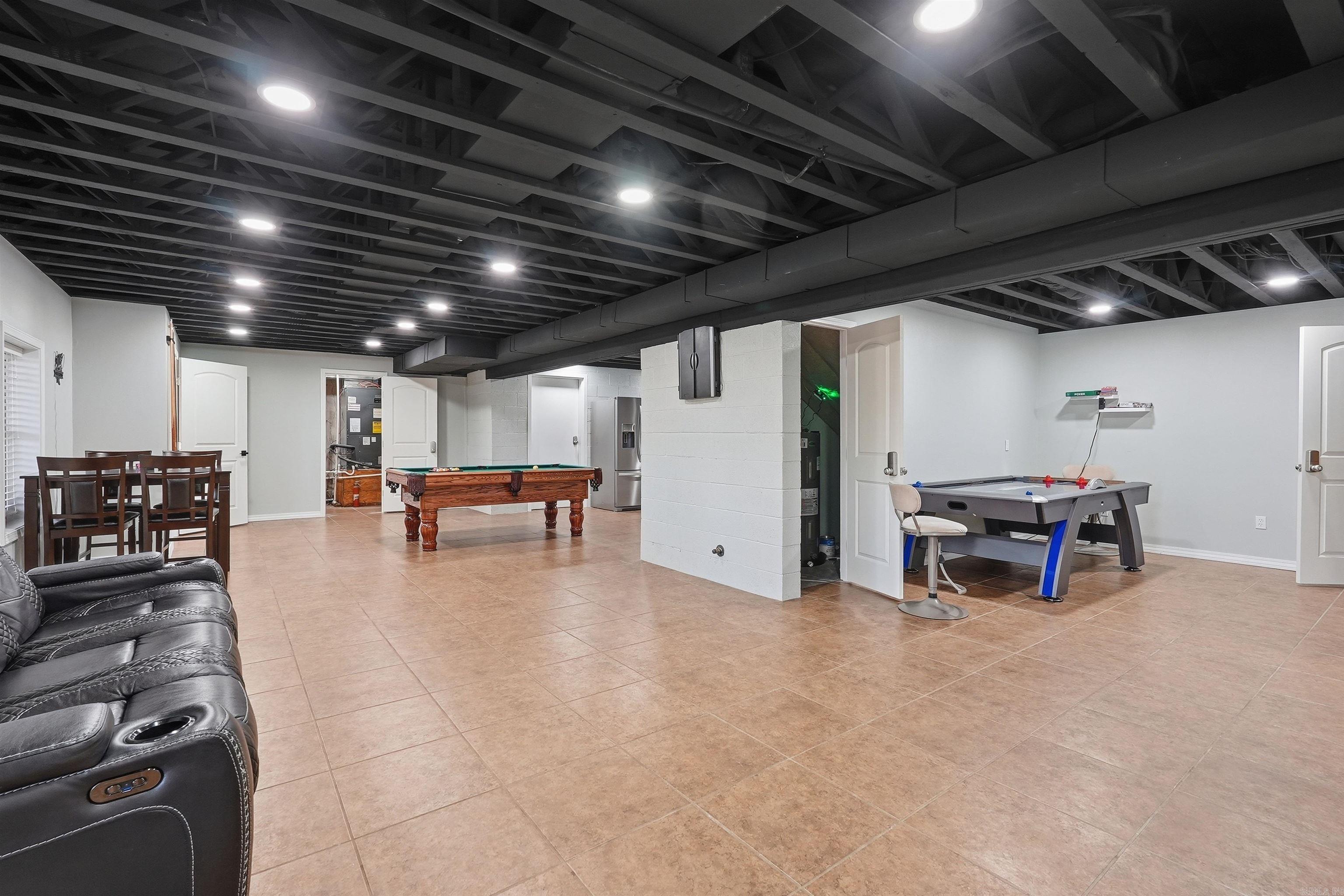 TANNENBAUM - LAKE - Residential