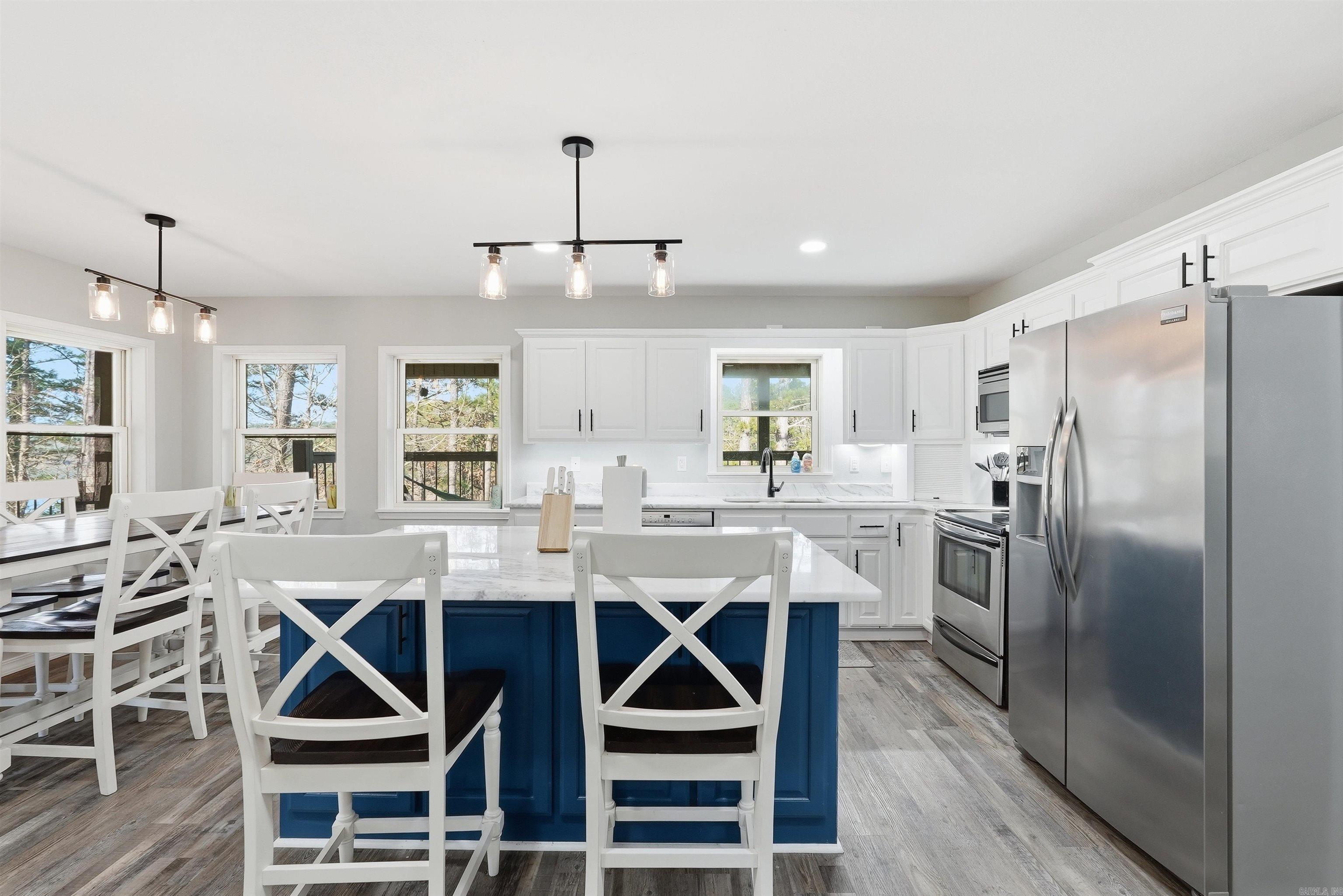 TANNENBAUM - LAKE - Residential