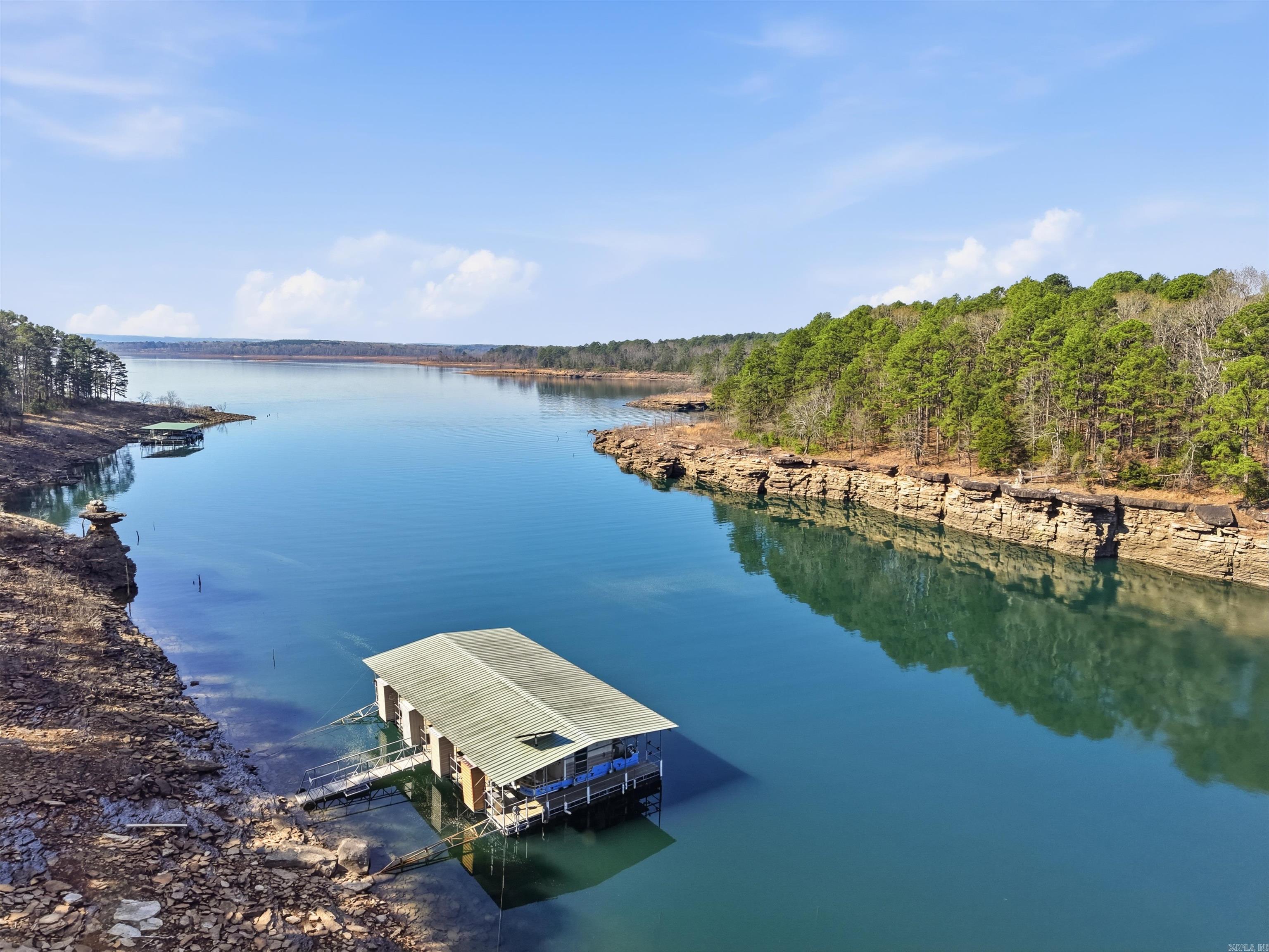 TANNENBAUM - LAKE - Residential