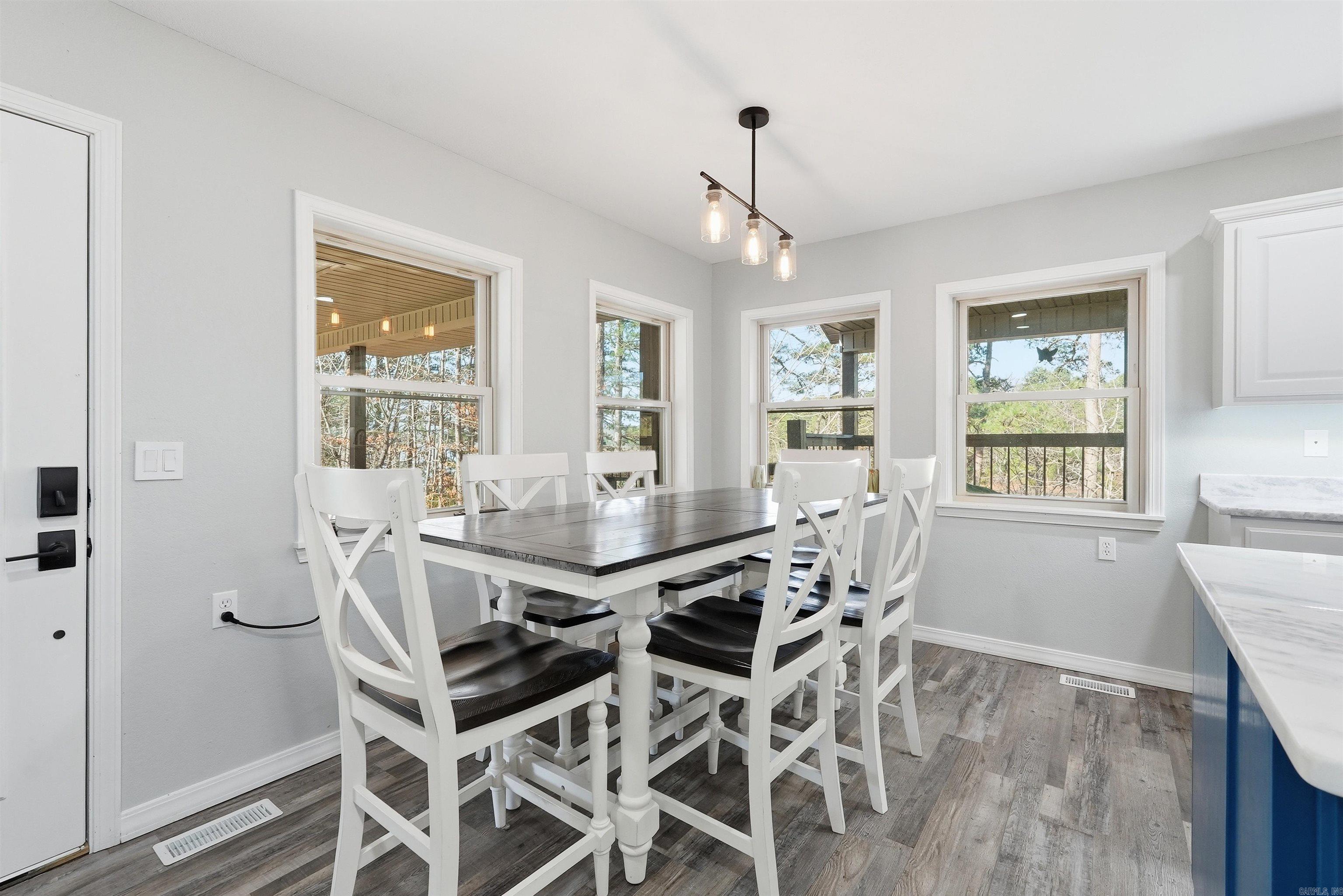 TANNENBAUM - LAKE - Residential