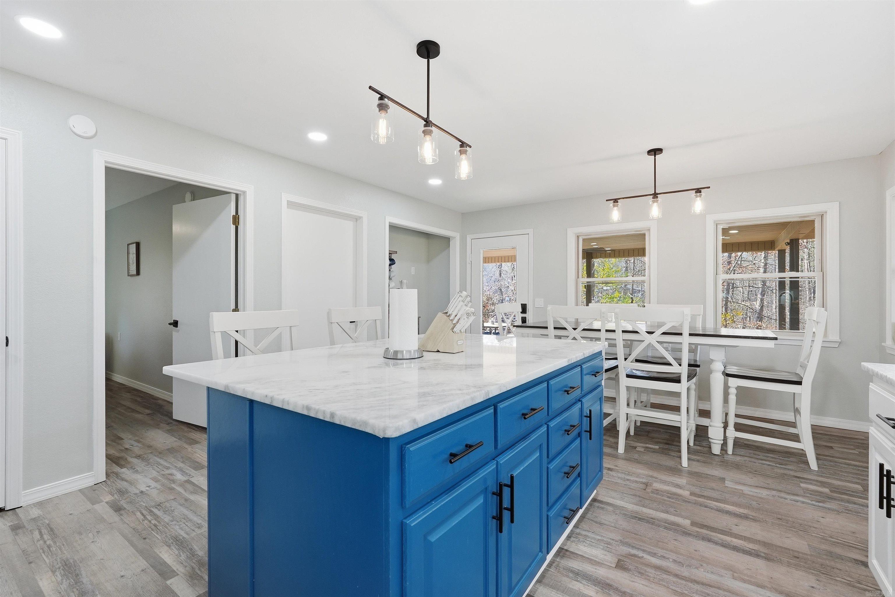 TANNENBAUM - LAKE - Residential