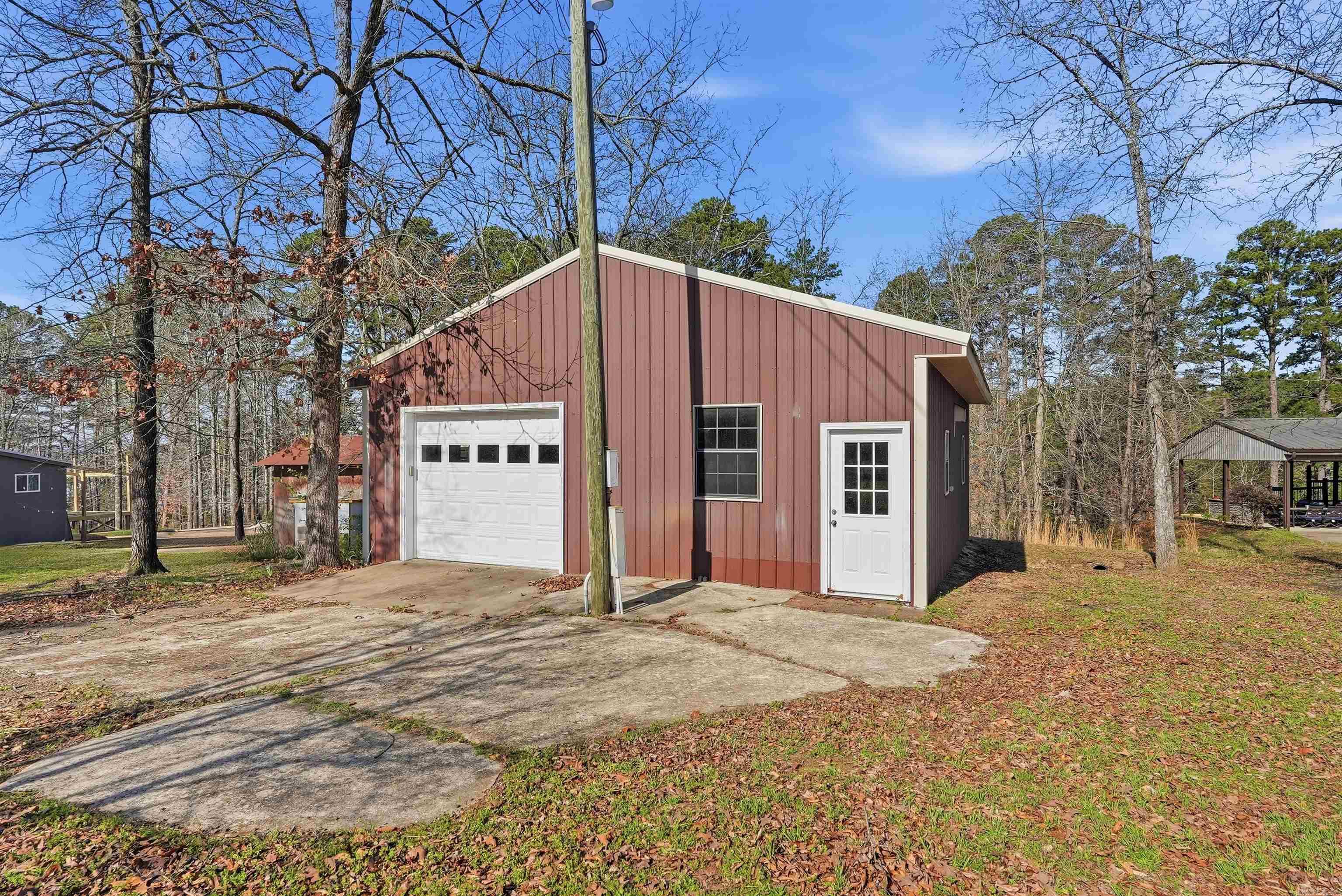 TANNENBAUM - LAKE - Residential