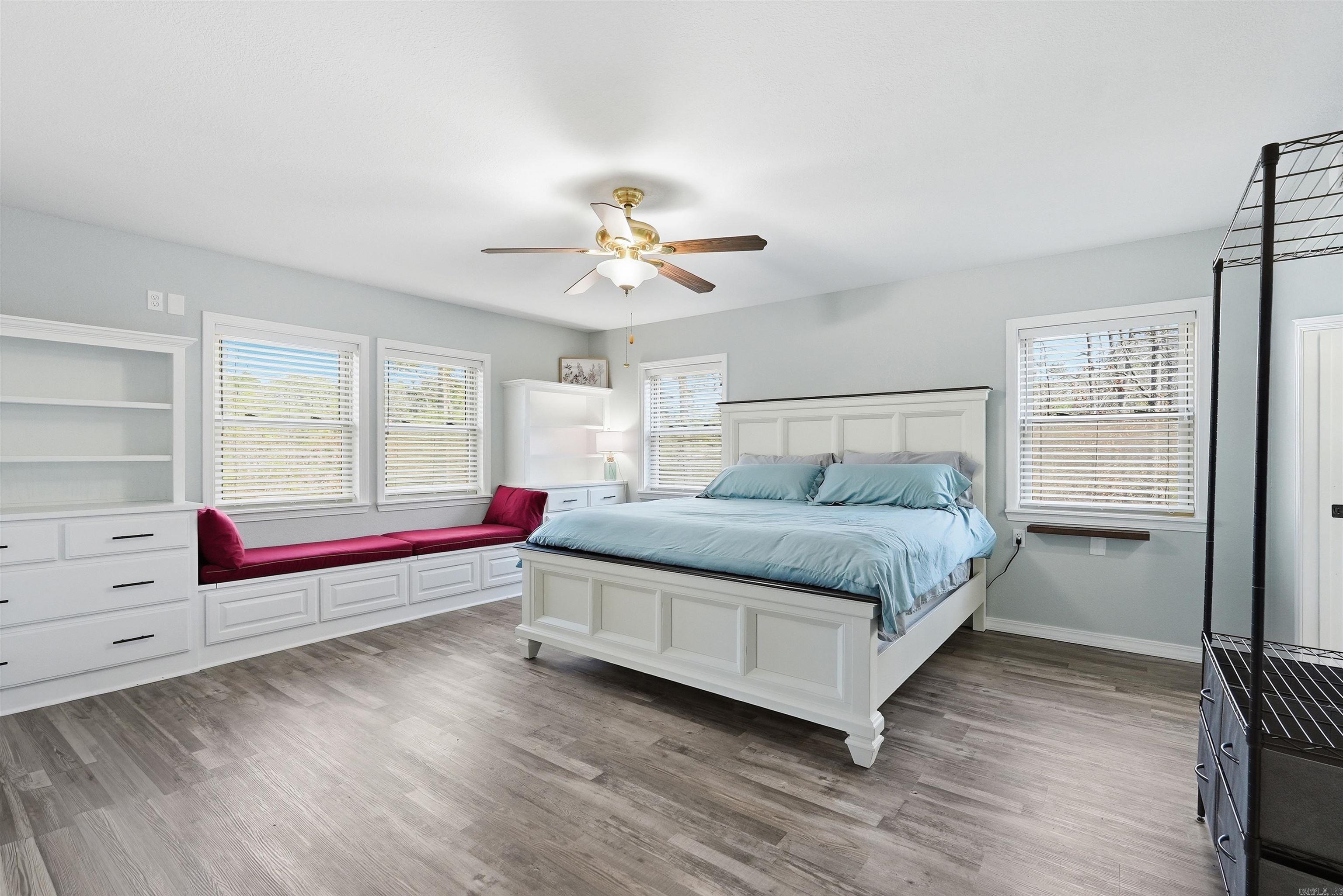 TANNENBAUM - LAKE - Residential