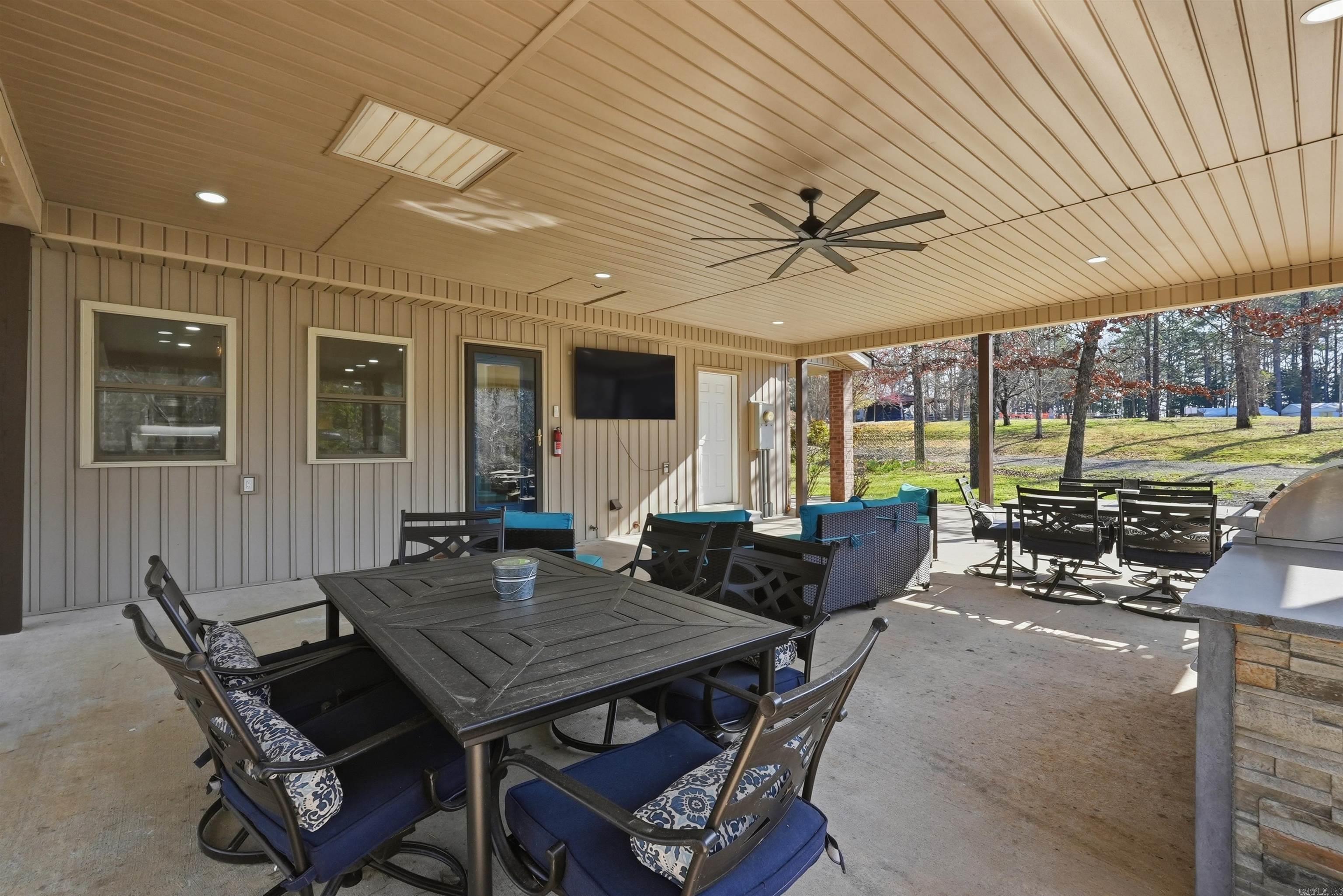 TANNENBAUM - LAKE - Residential