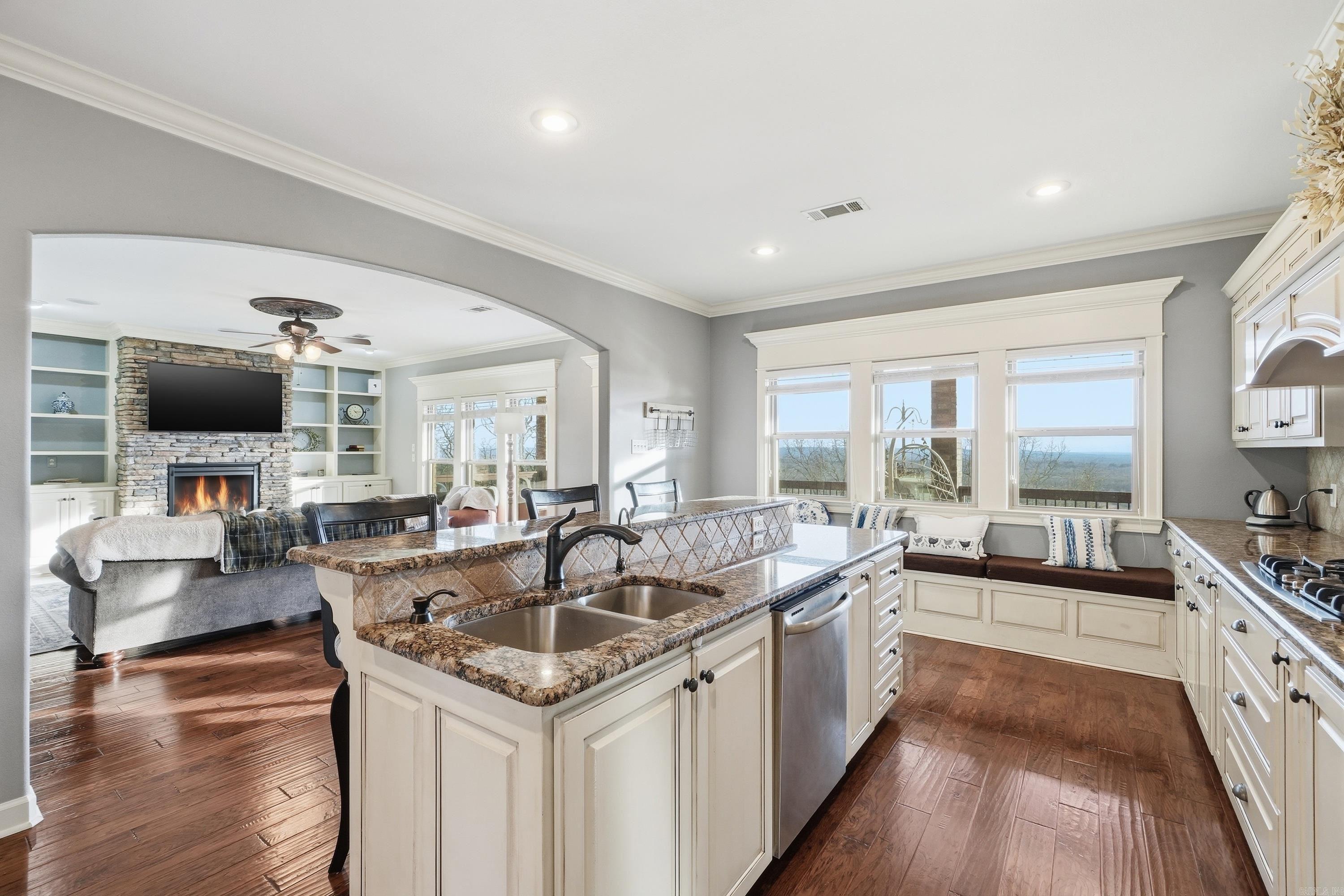 Eagles Nest - Residential