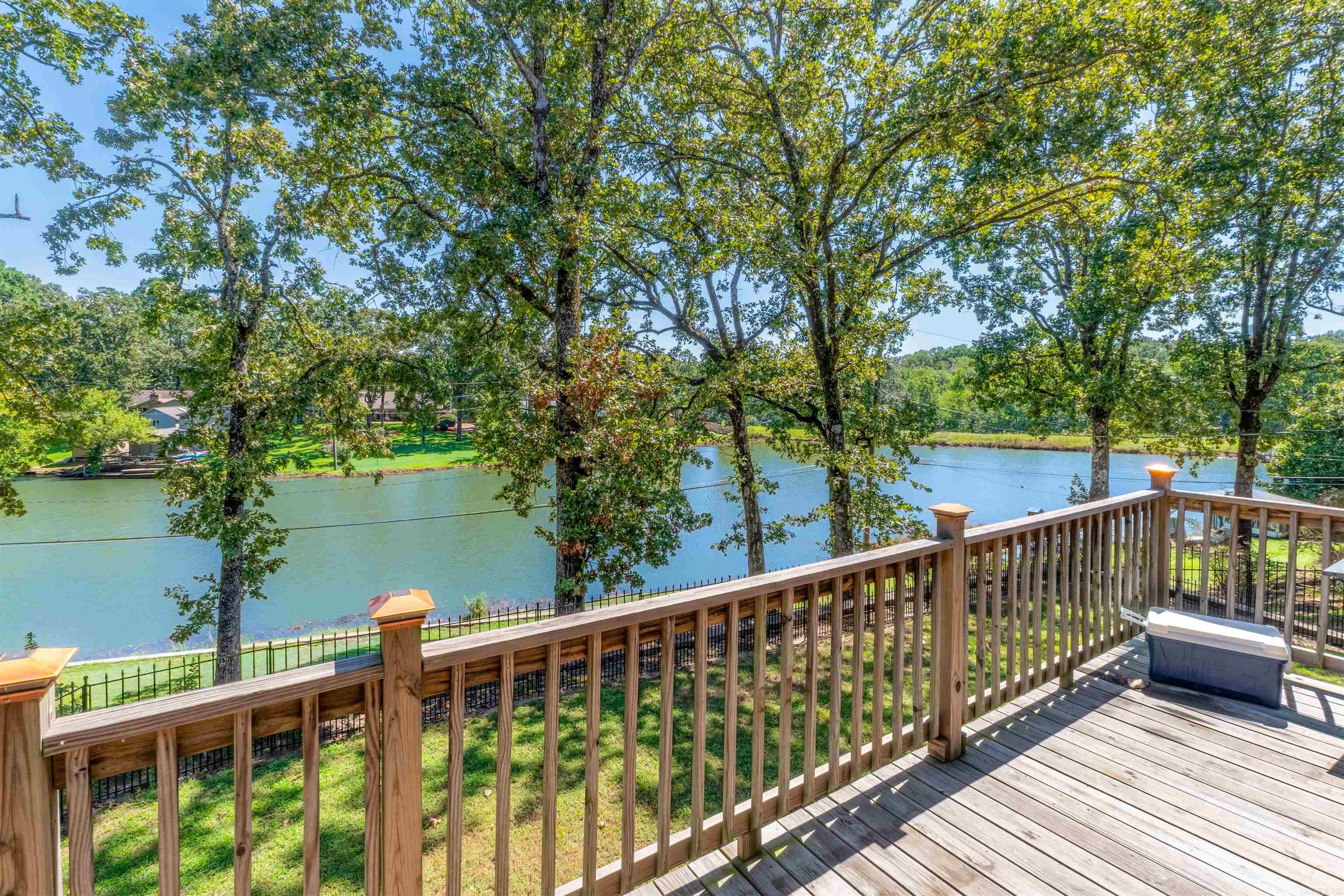 INDIAN HILLS - Residential