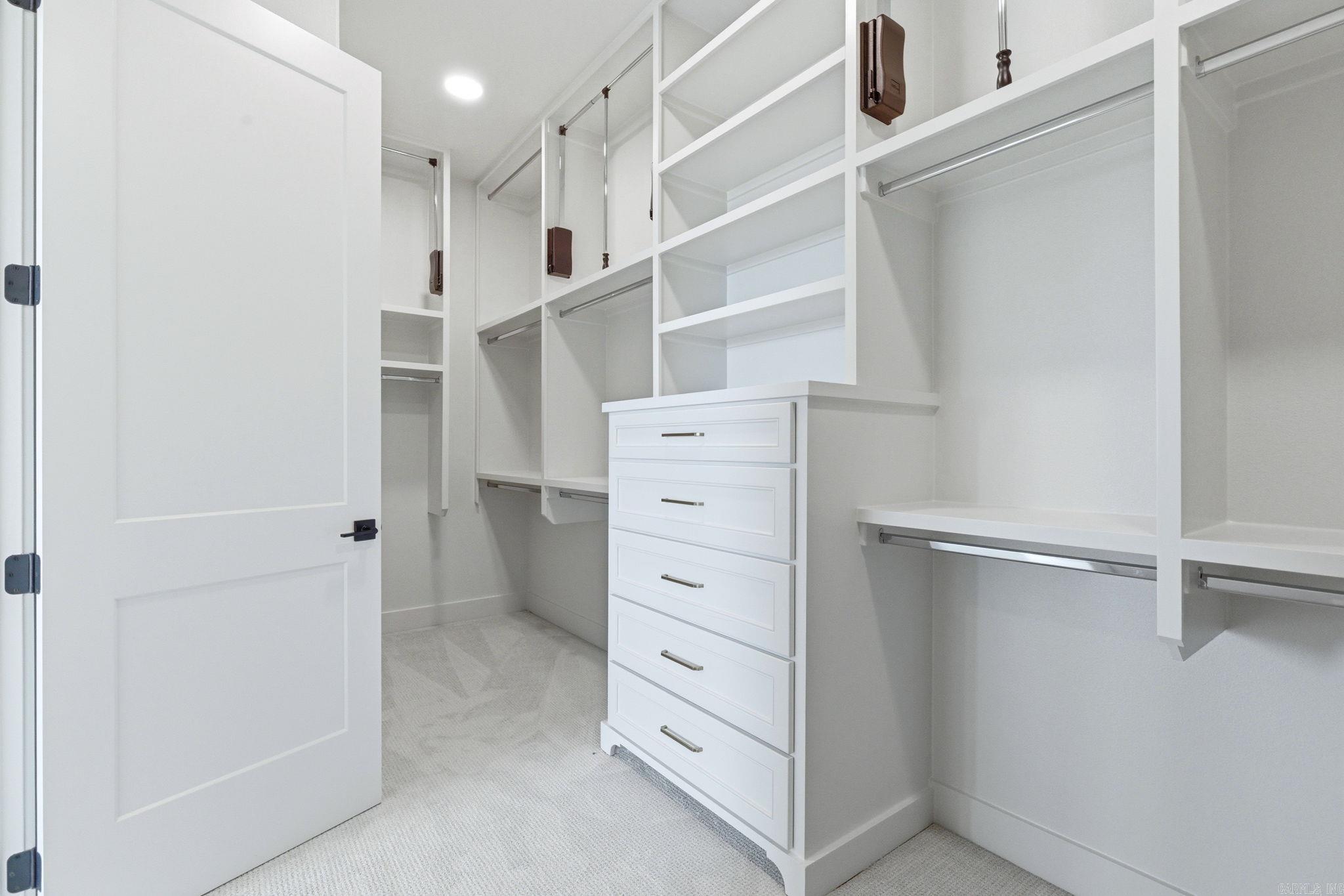 WATERVIEW ESTATES - Residential