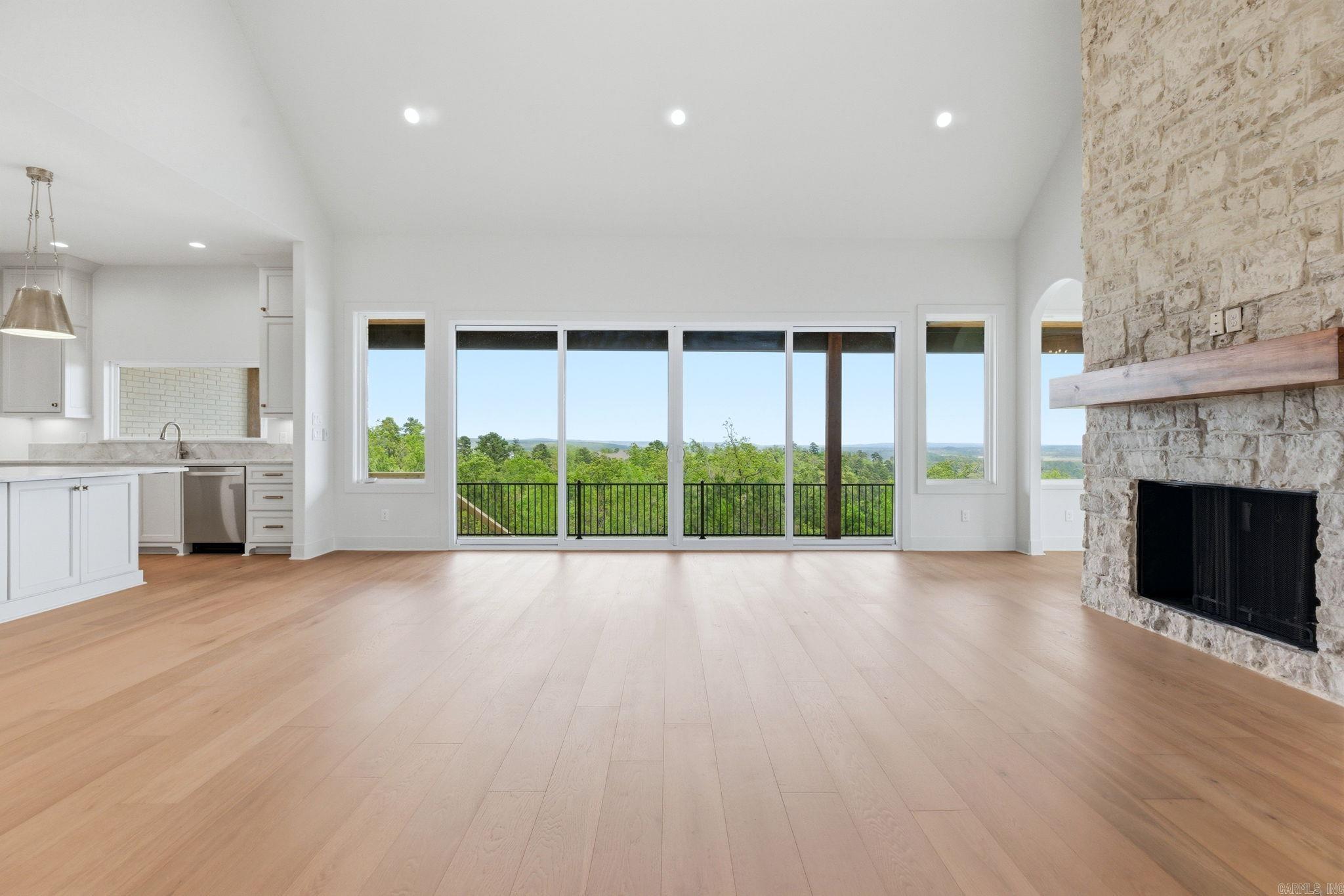 WATERVIEW ESTATES - Residential