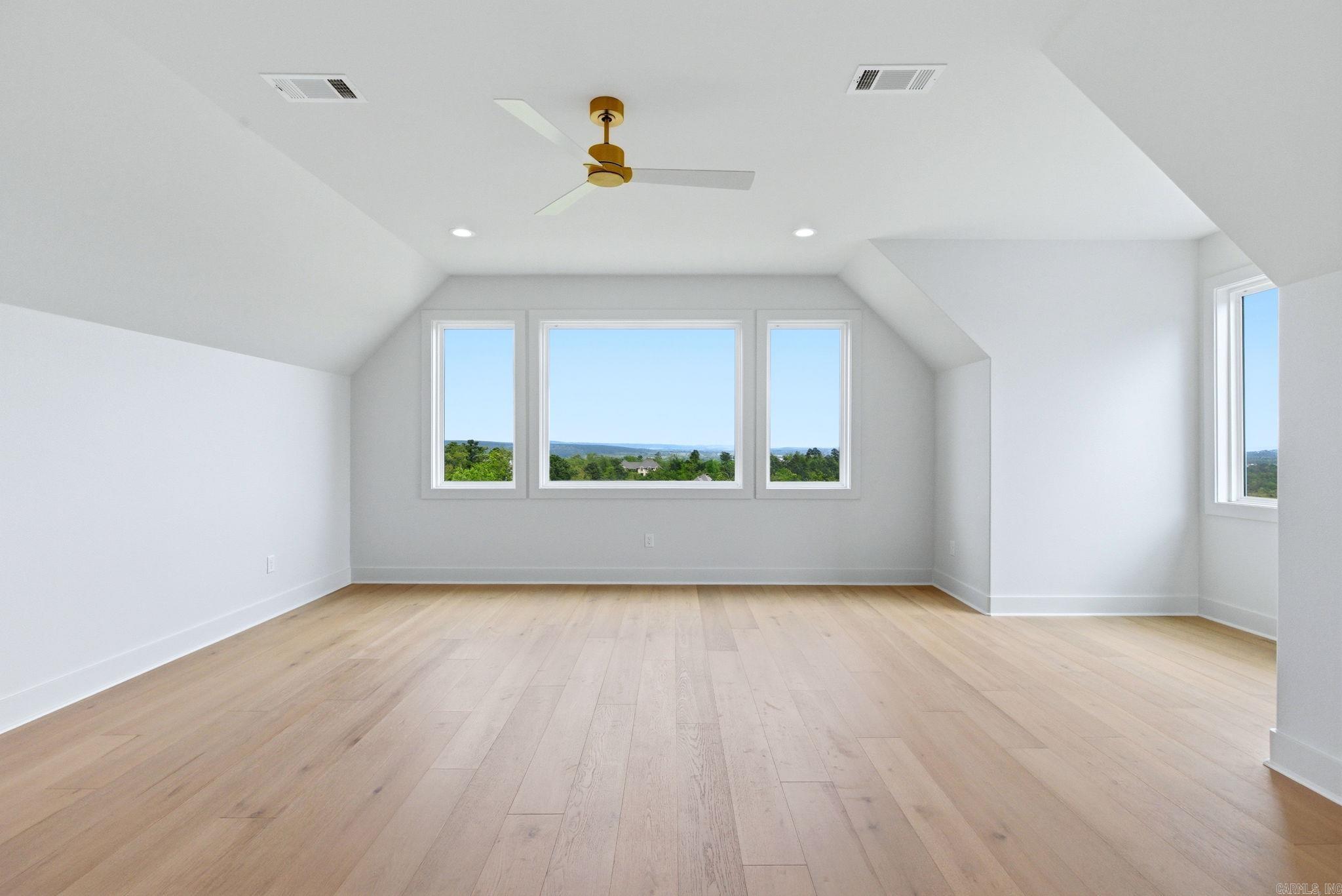 WATERVIEW ESTATES - Residential