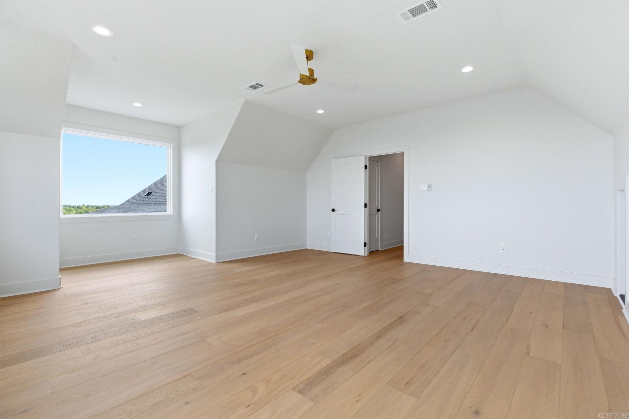 WATERVIEW ESTATES - Residential