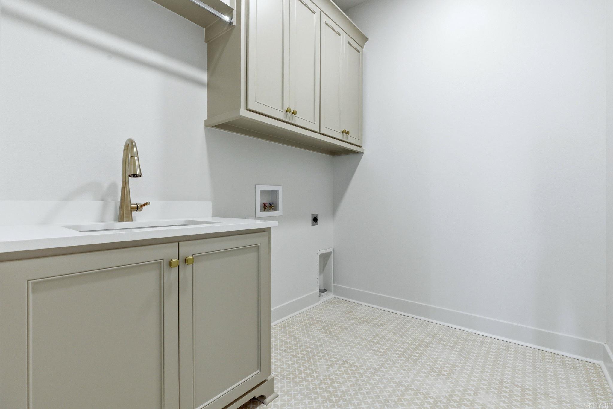 WATERVIEW ESTATES - Residential