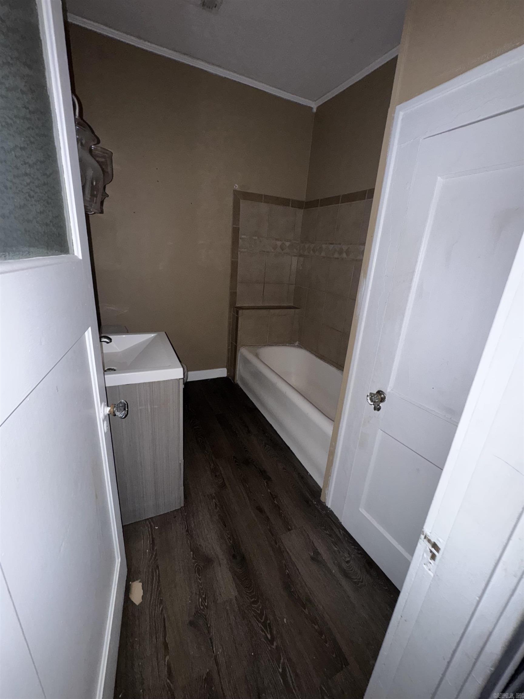 MELLORS 5TH - Residential