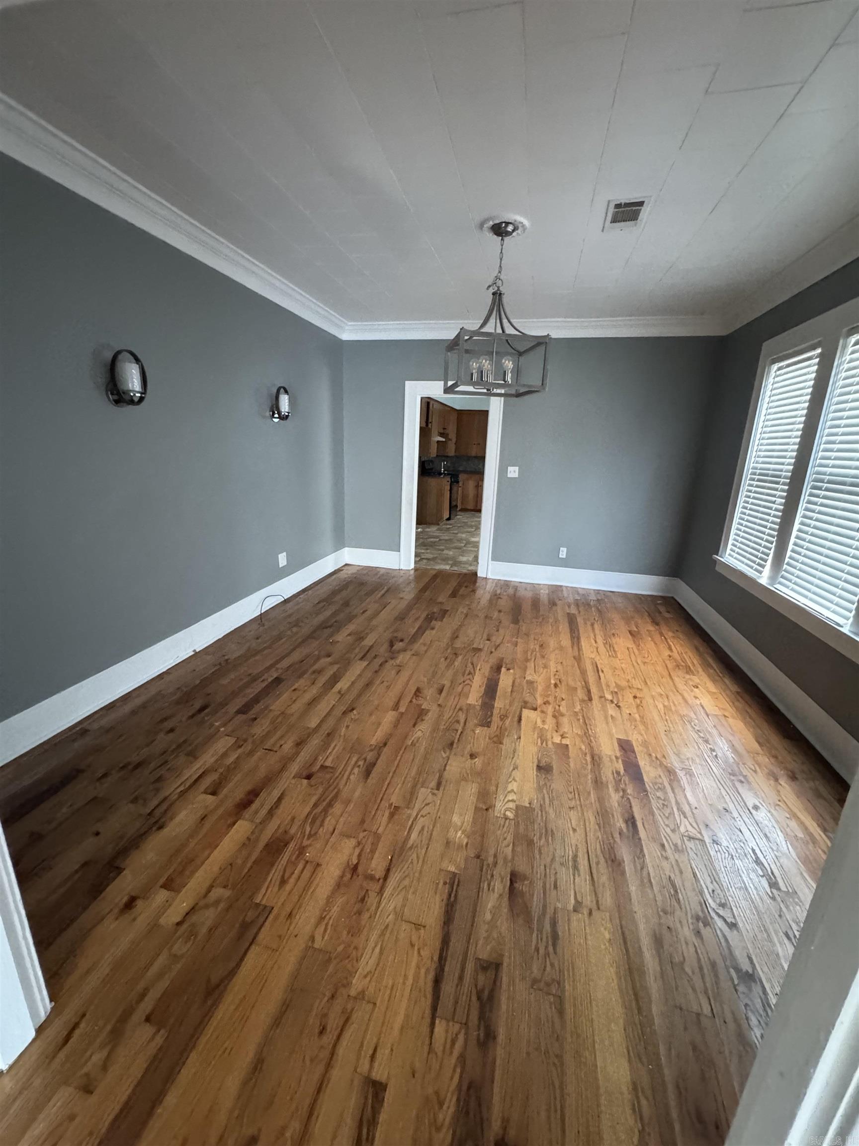 MELLORS 5TH - Residential