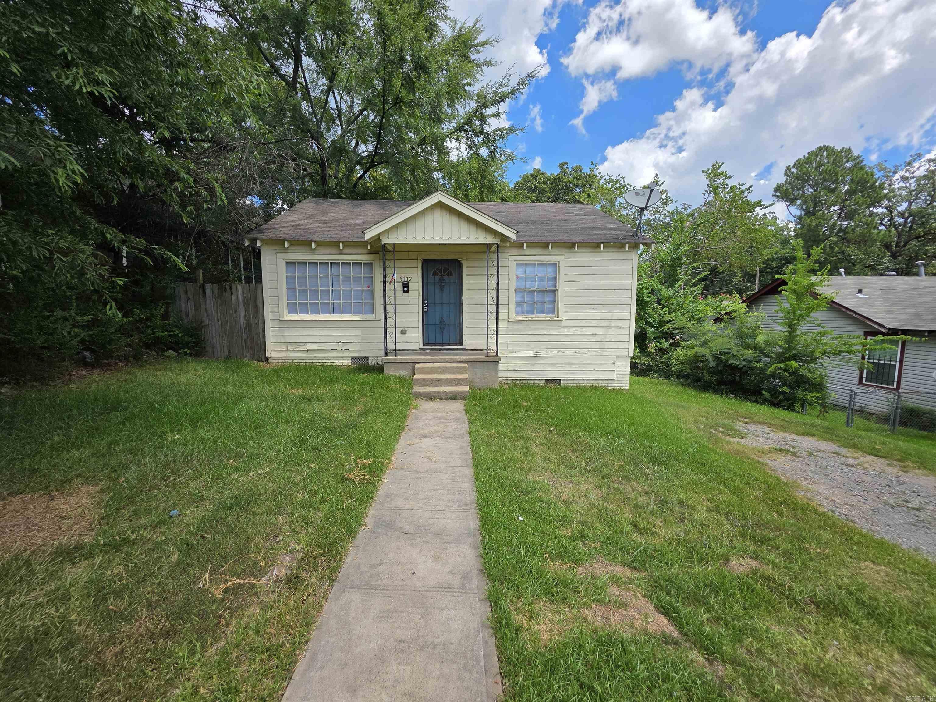 CUNNINGHAMS - Residential