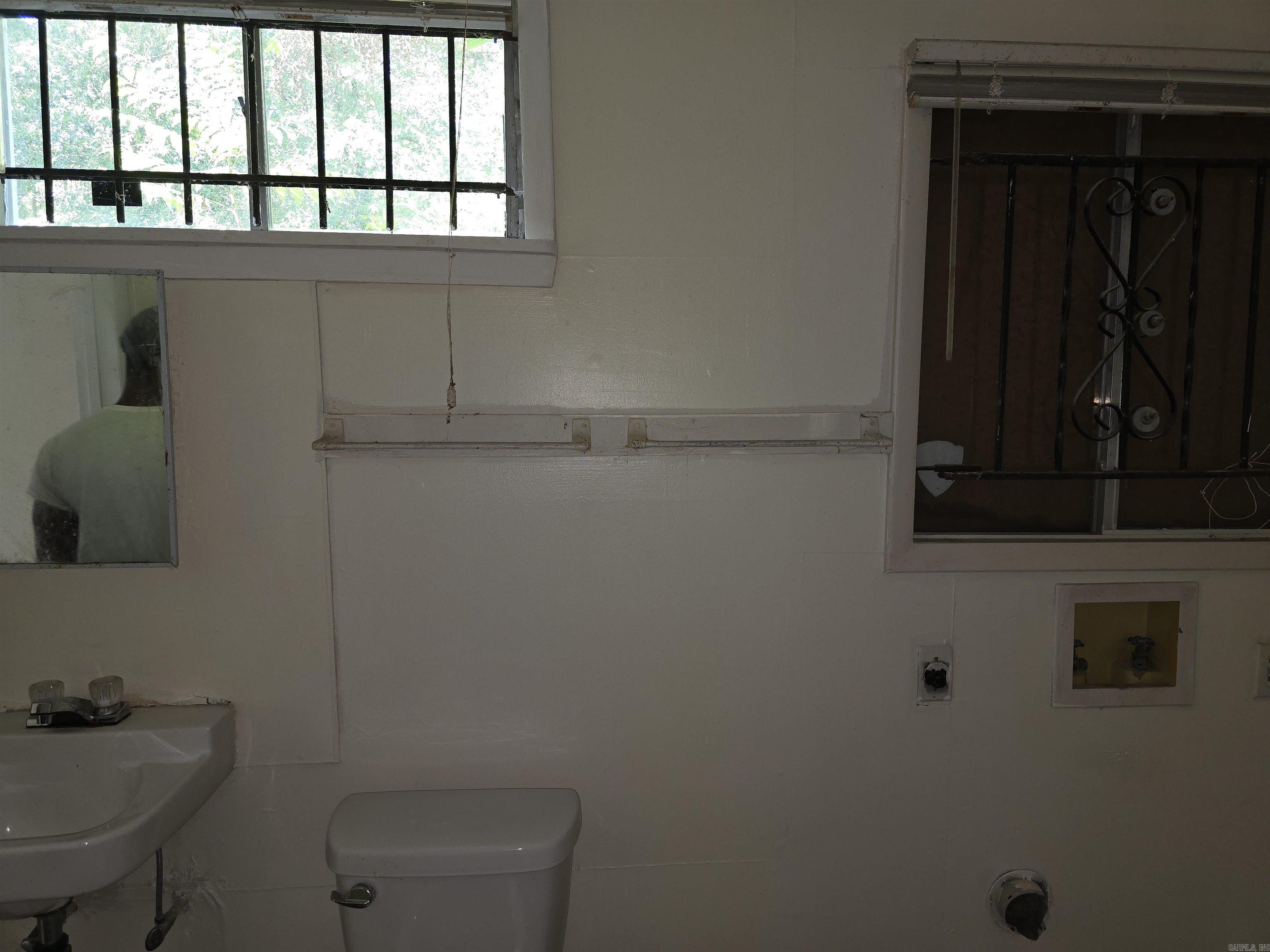 WORTHEN W B - Residential