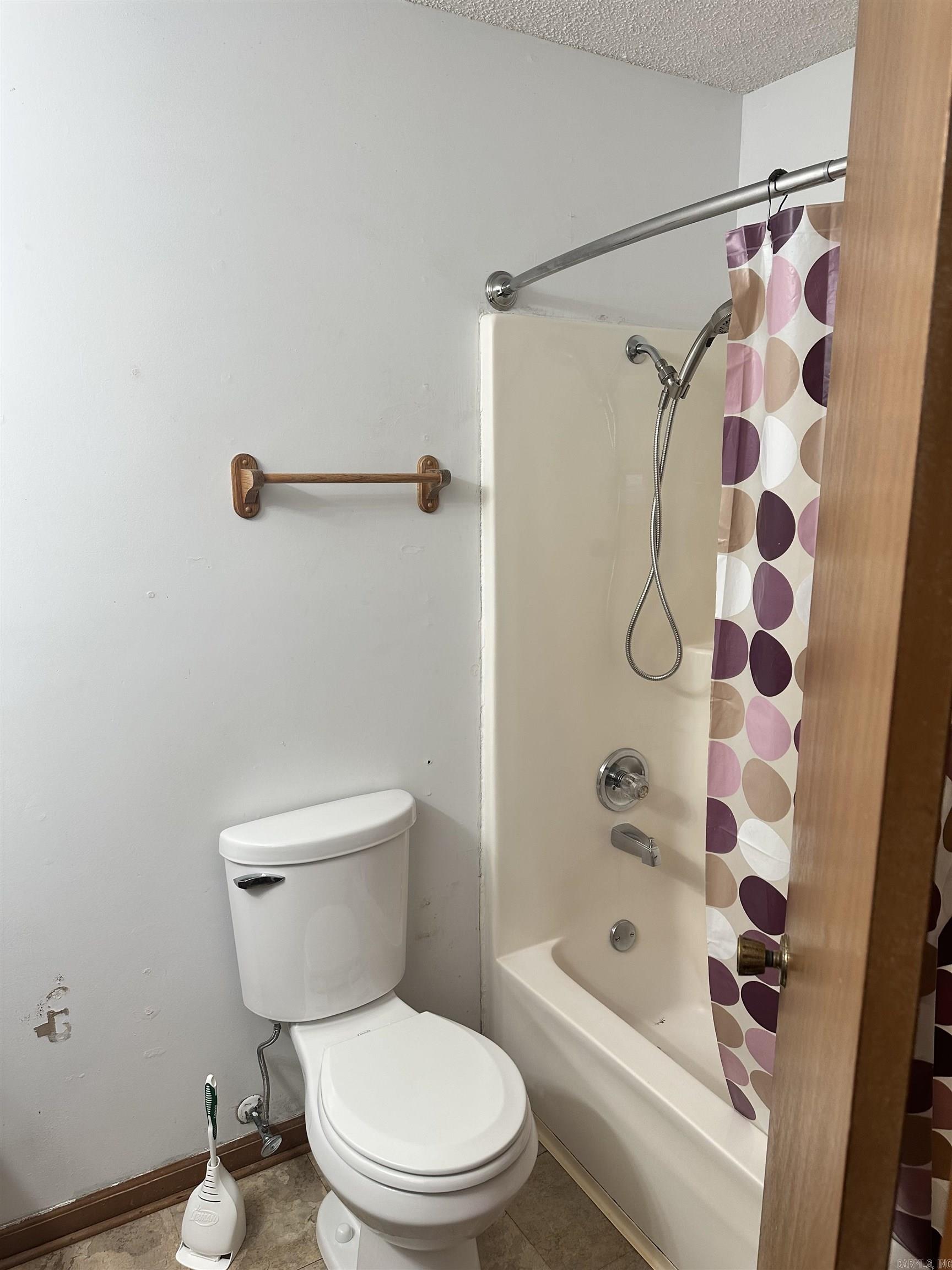 WOODLAND HILLS - Residential