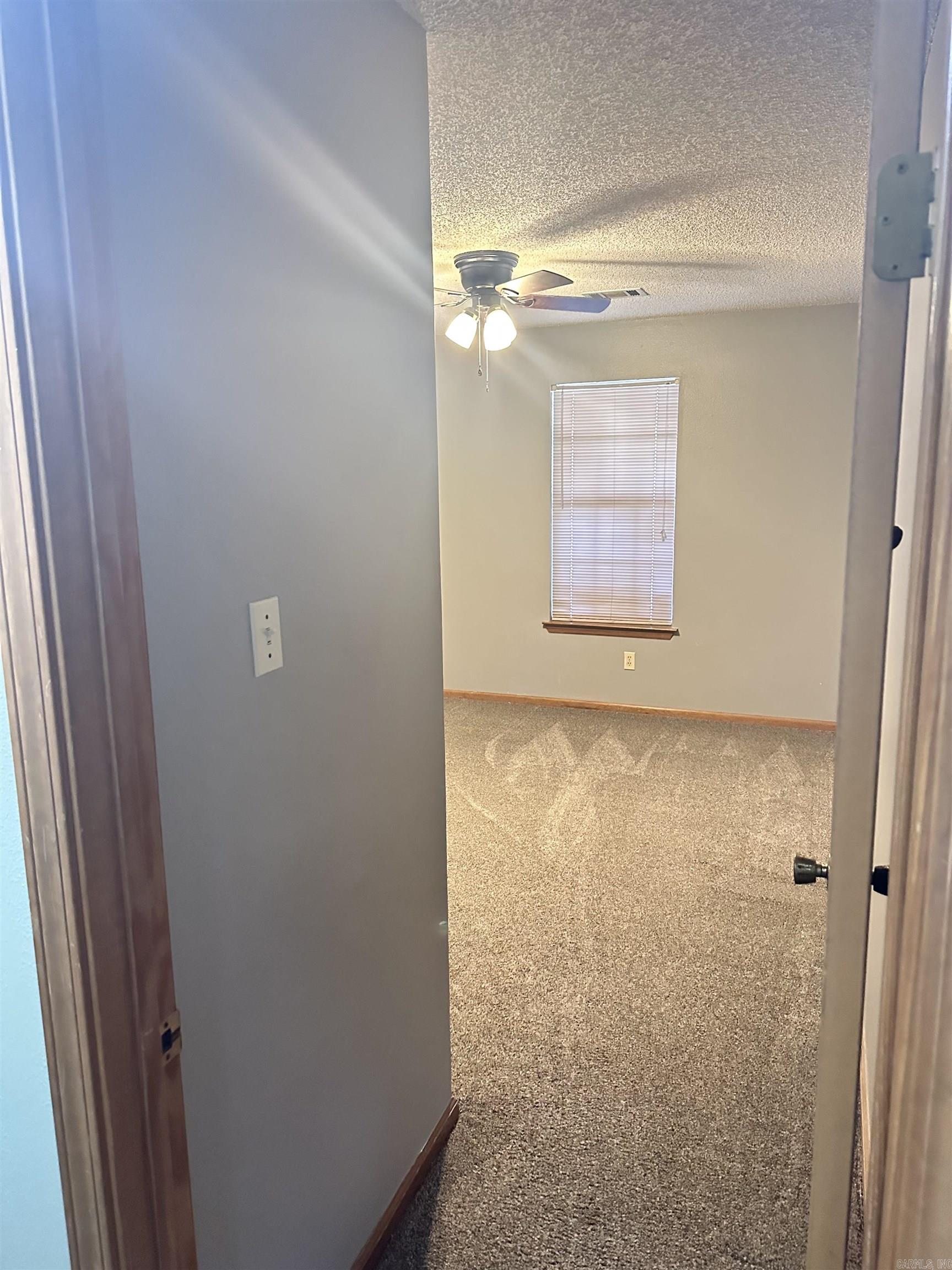 WOODLAND HILLS - Residential