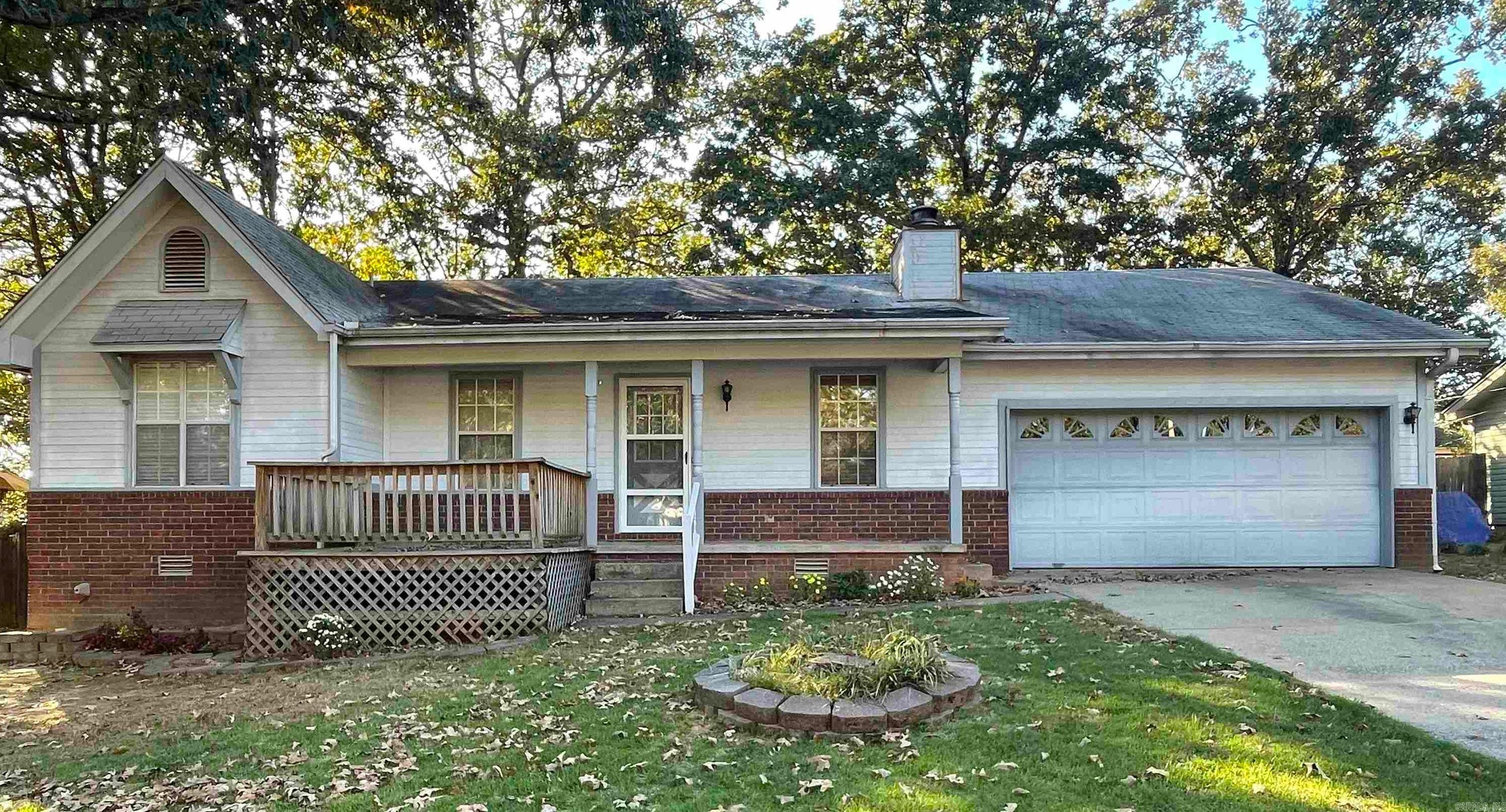 WOODLAND HILLS - Residential