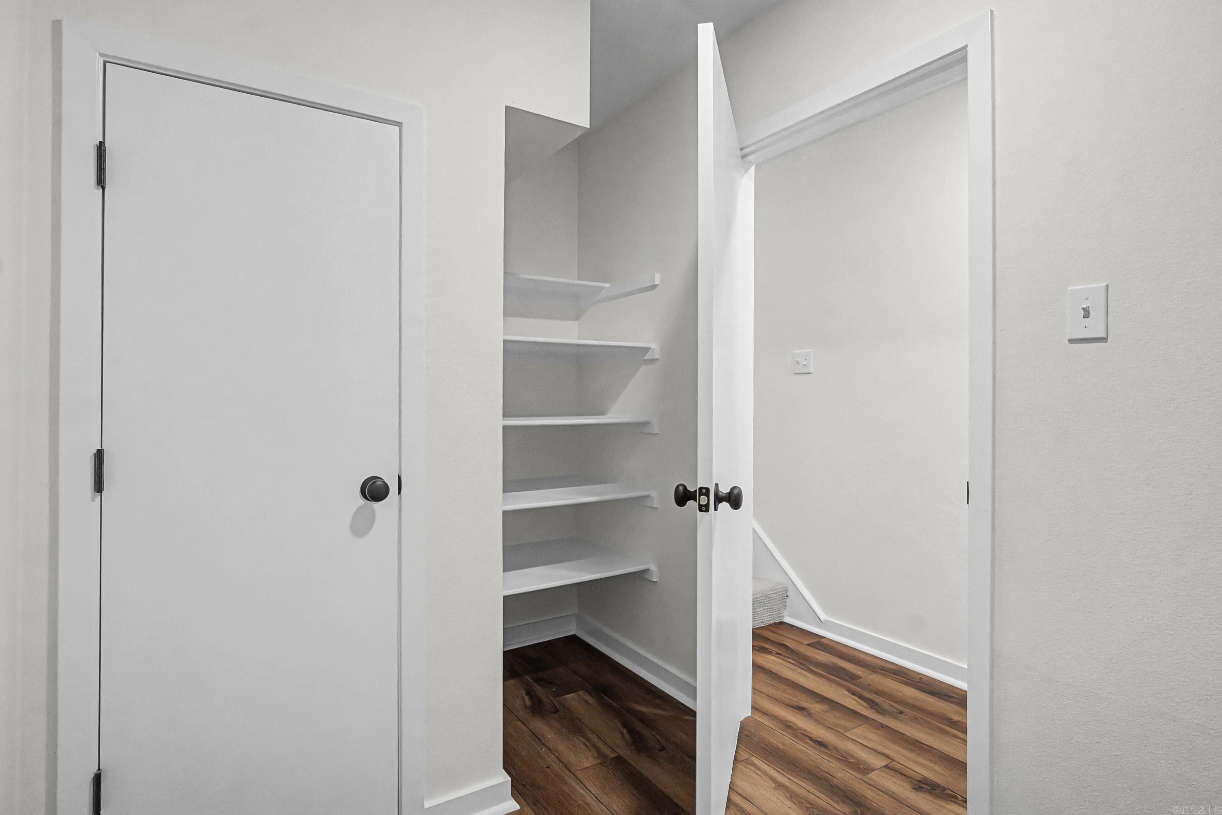 INDIAN HILLS - Residential