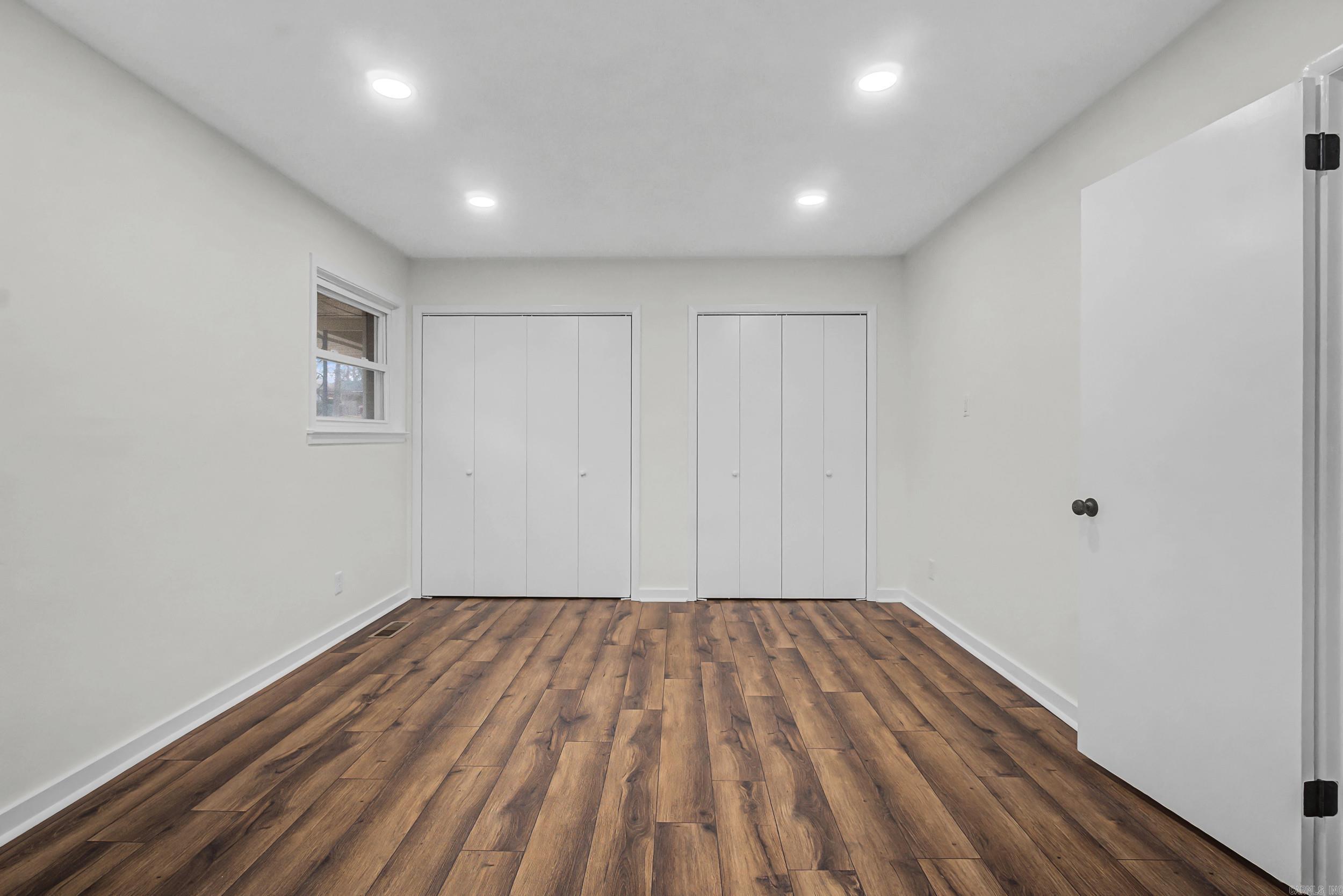 INDIAN HILLS - Residential