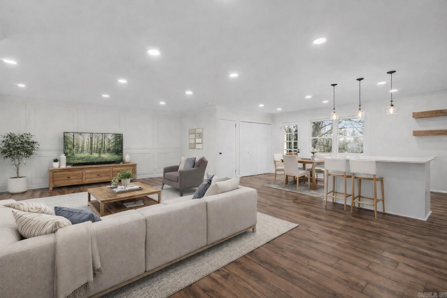 INDIAN HILLS - Residential