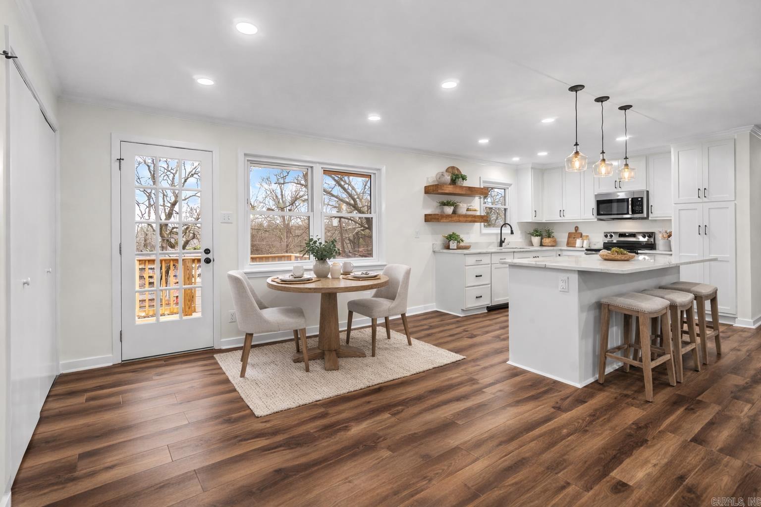 INDIAN HILLS - Residential