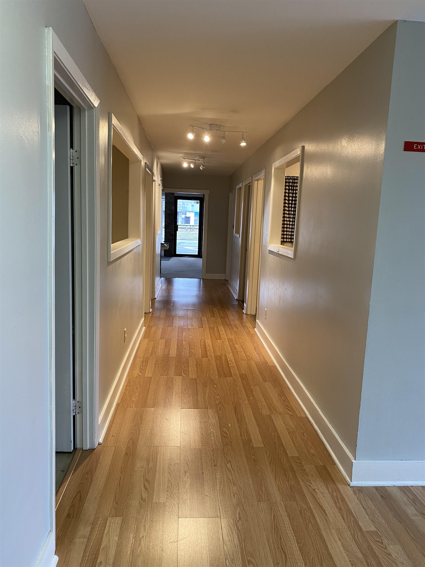 OT Hazen - Commercial Sale