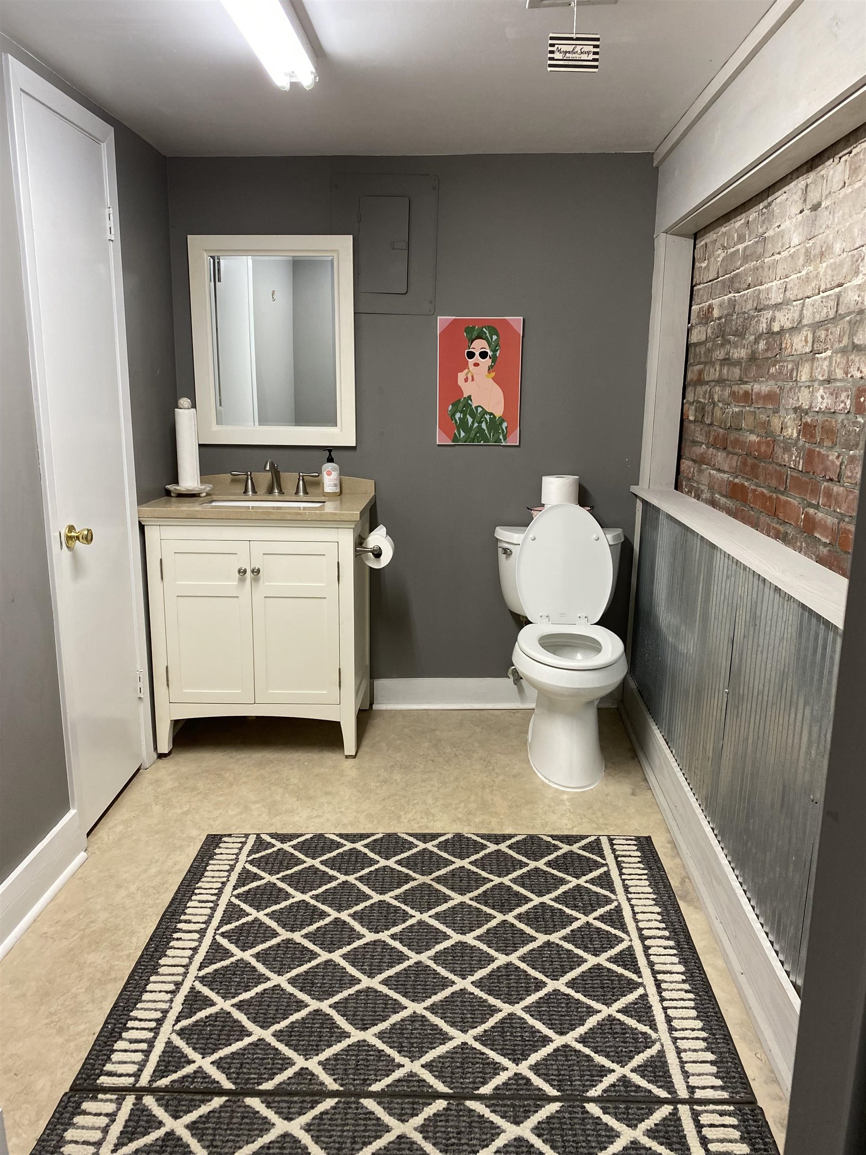 OT Hazen - Commercial Sale