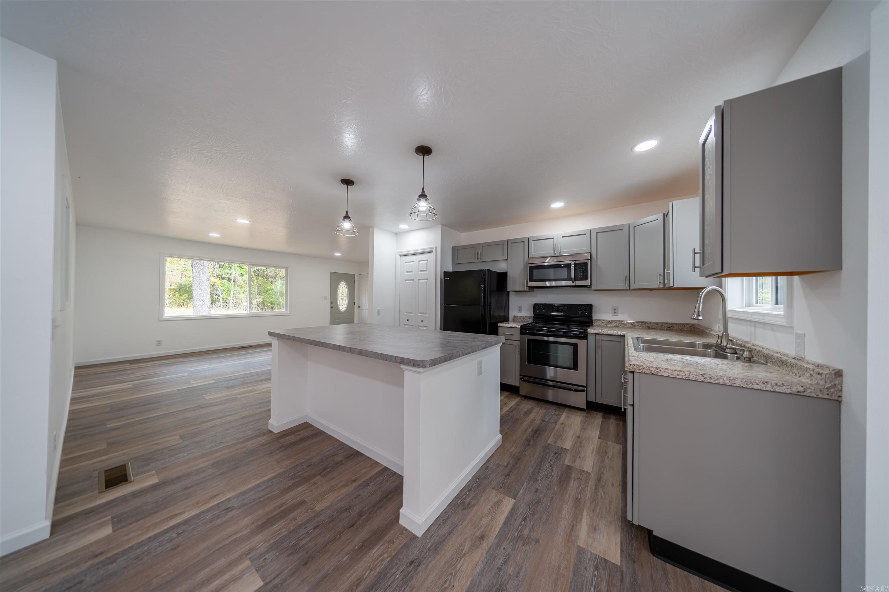 LAKE TERRACE ADDN - Residential