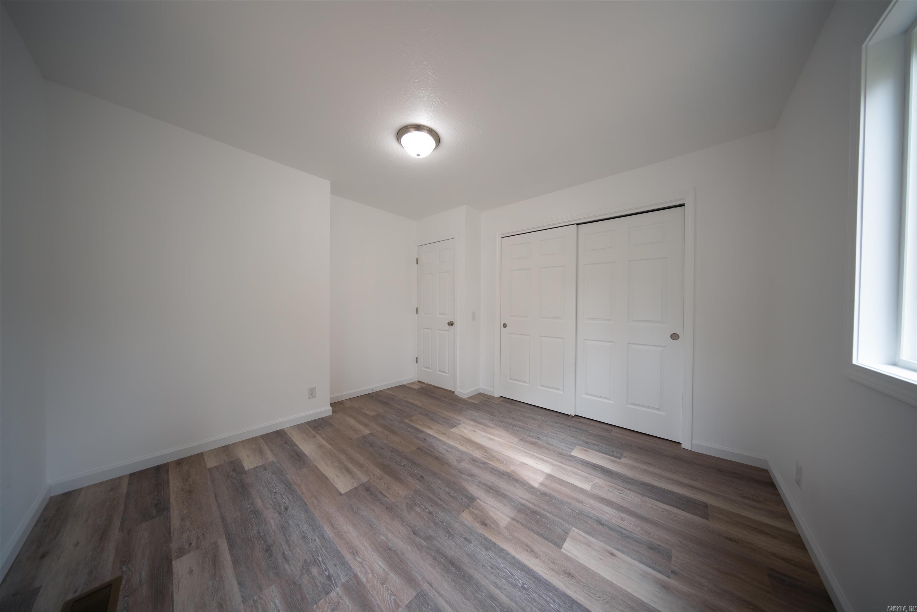 LAKE TERRACE ADDN - Residential